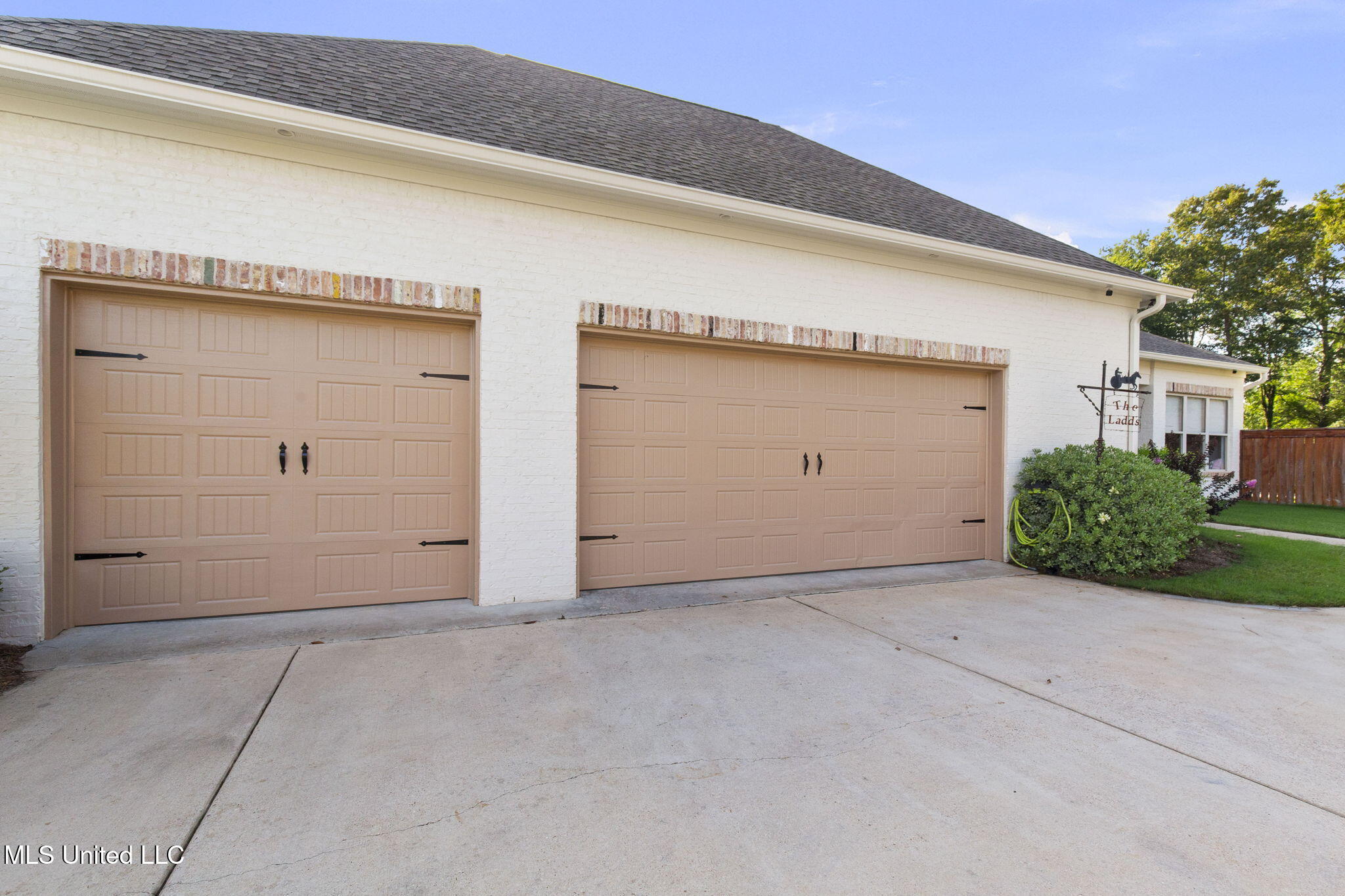 120 Saddlebrook Cove Property Photo 88