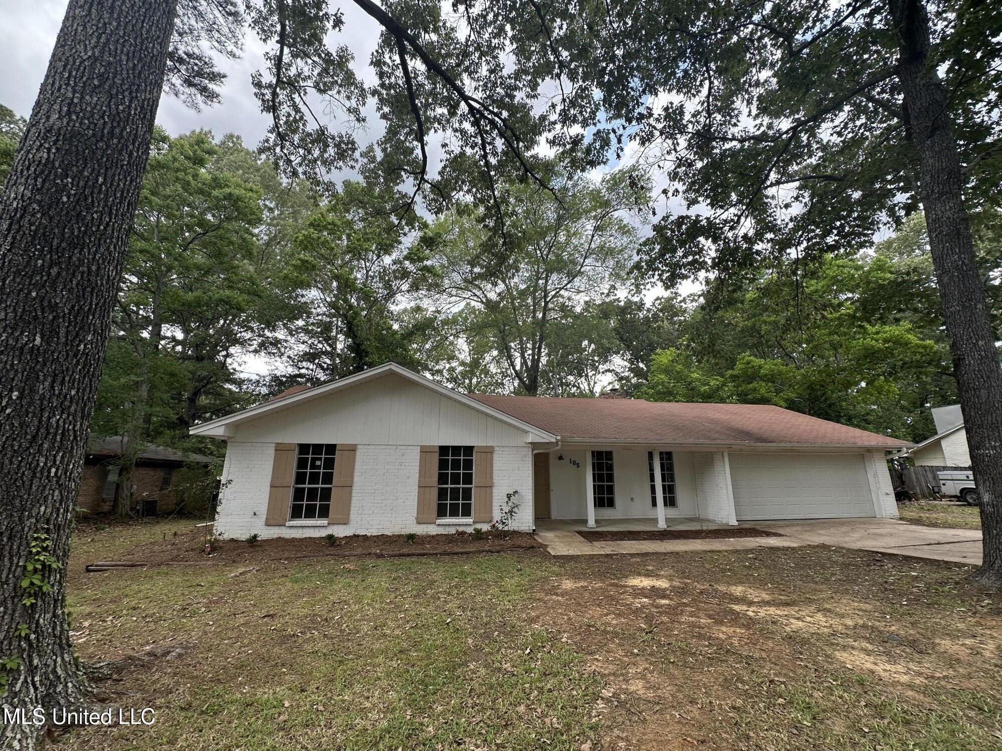 105 Poplar Drive Property Photo