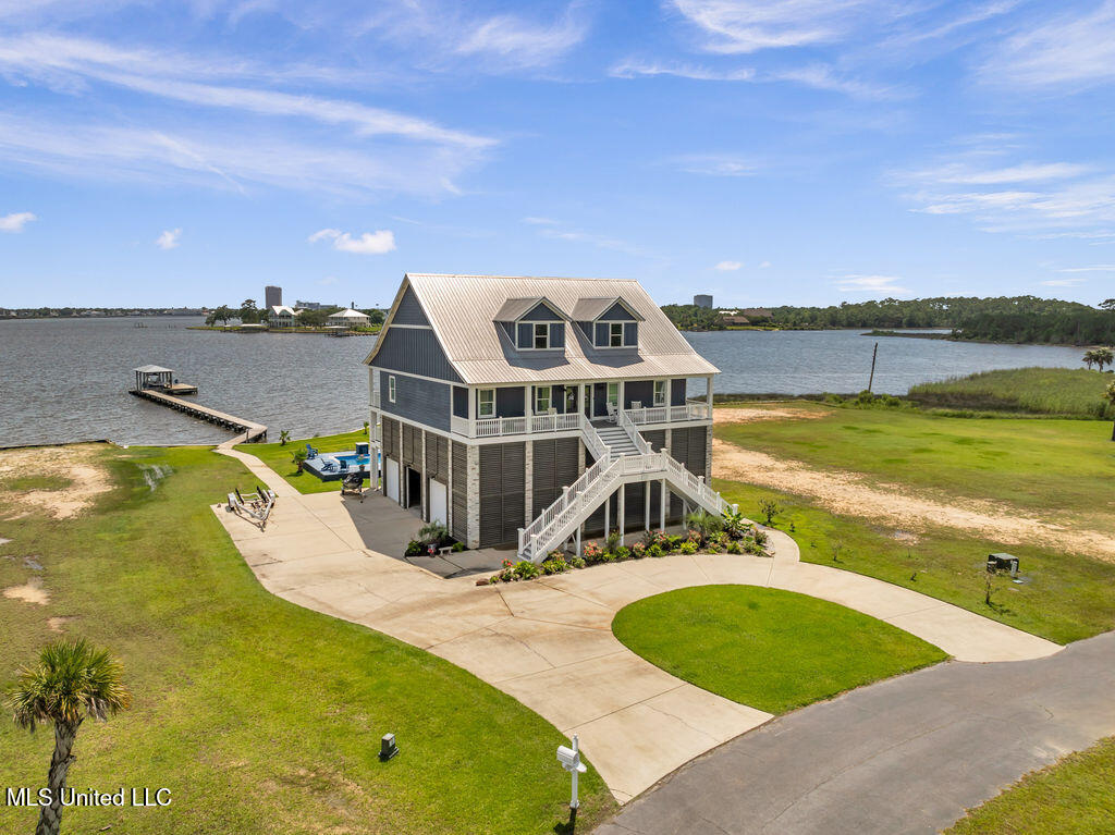 15225 Branigar Property Photo 3