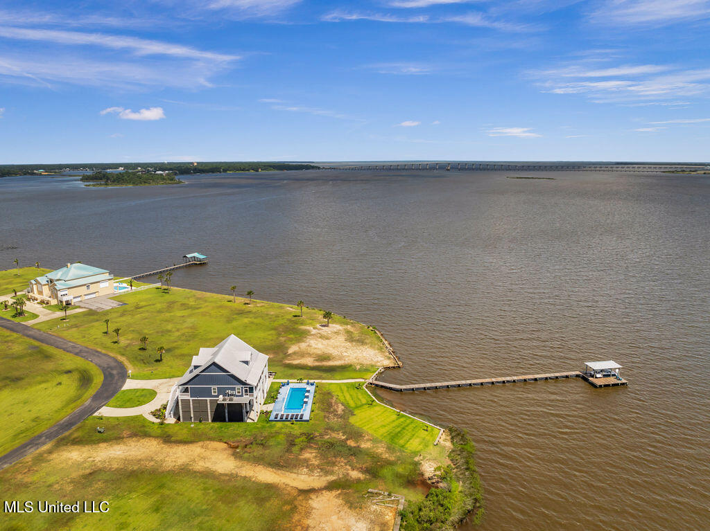 15225 Branigar Property Photo 6