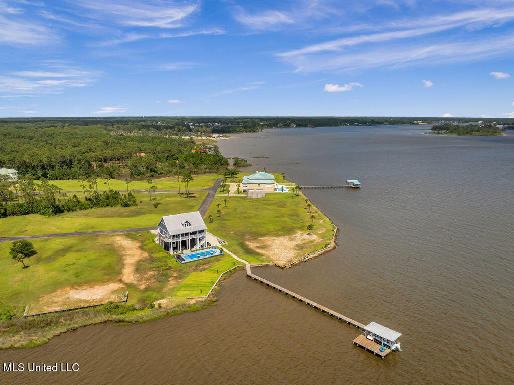 15225 Branigar Property Photo 7