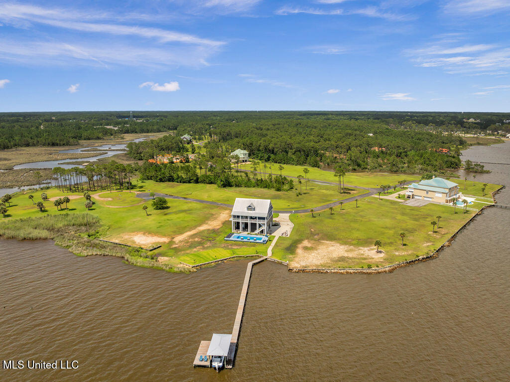 15225 Branigar Property Photo 8