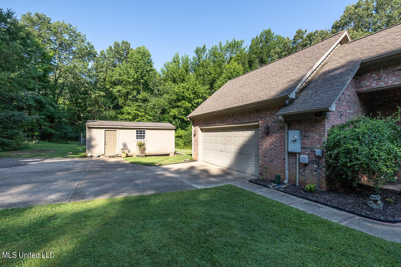 3981 Pleasant Hill Road Property Photo 6