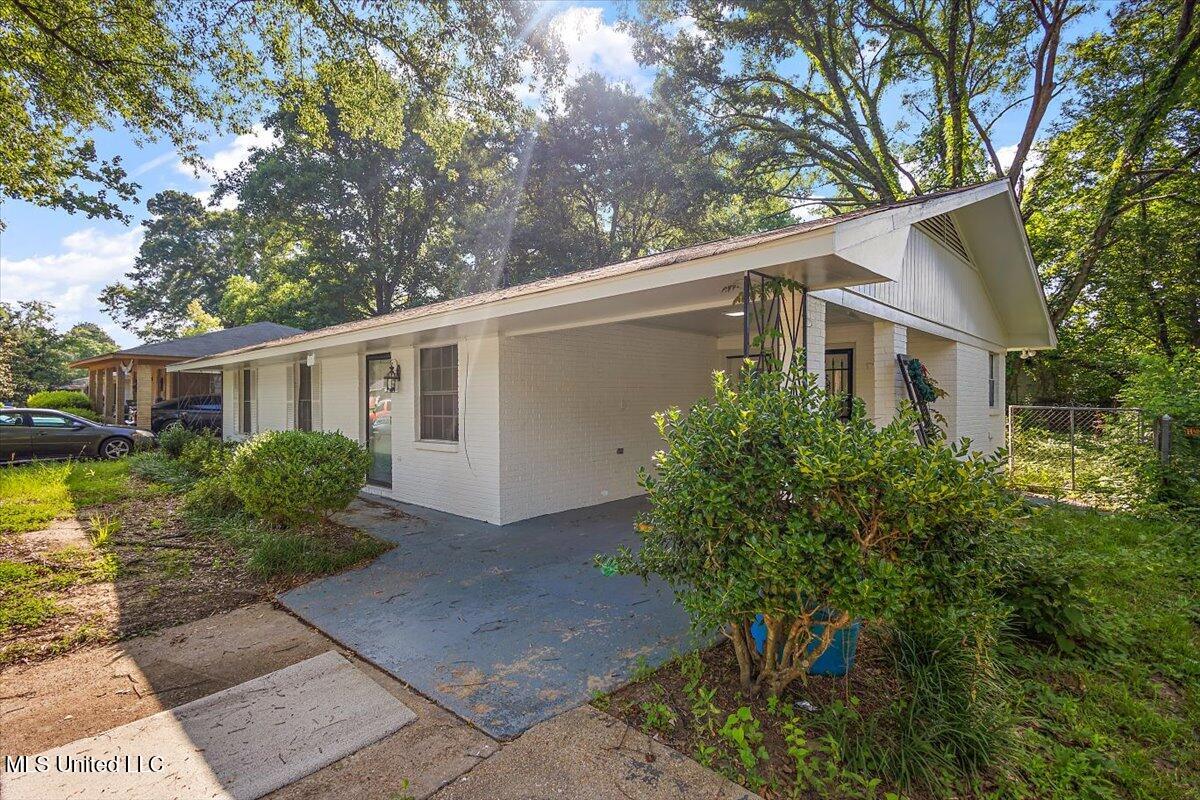 6548 George Washington Drive Property Photo 2