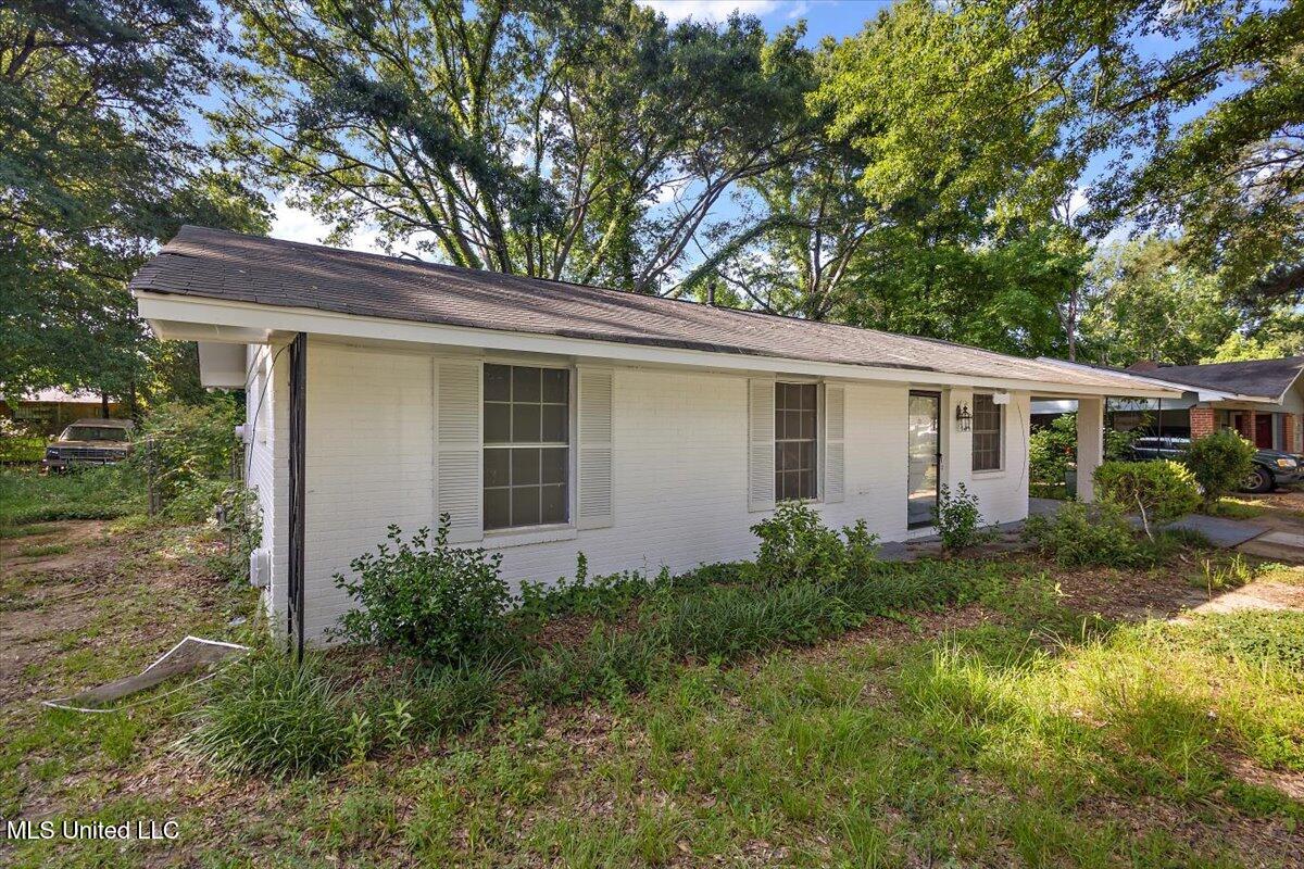 6548 George Washington Drive Property Photo 3