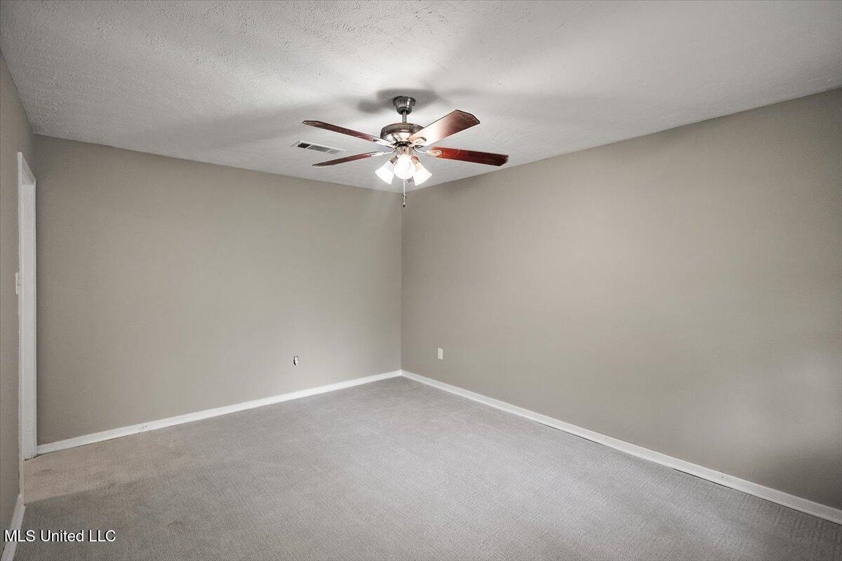 6548 George Washington Drive Property Photo 6