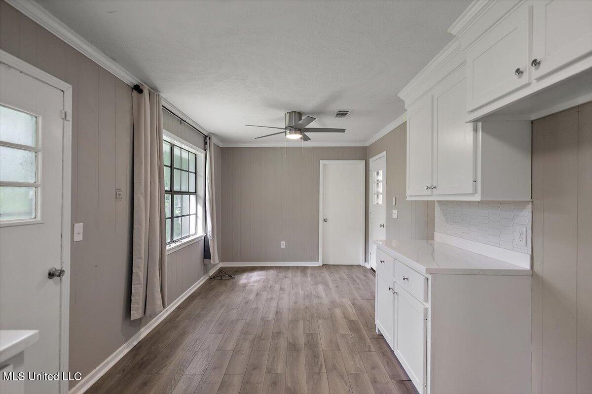 6548 George Washington Drive Property Photo 10