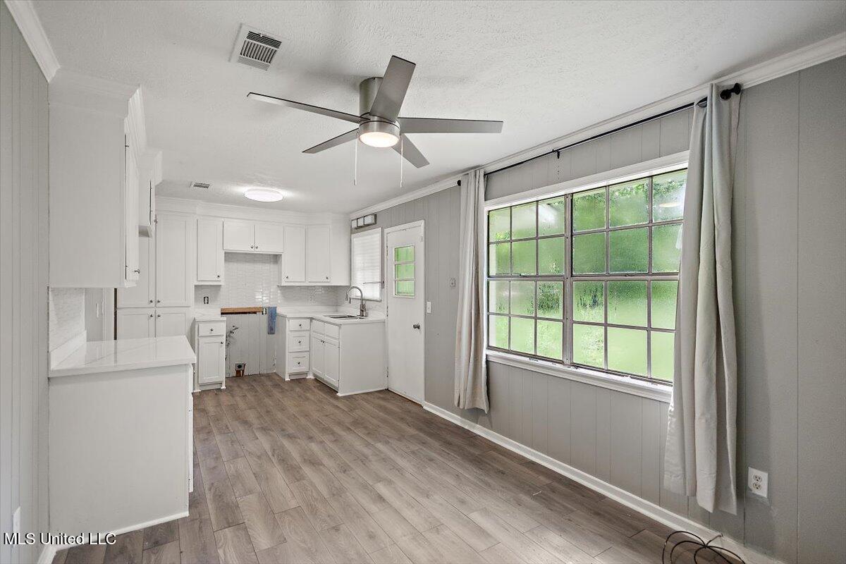 6548 George Washington Drive Property Photo 12