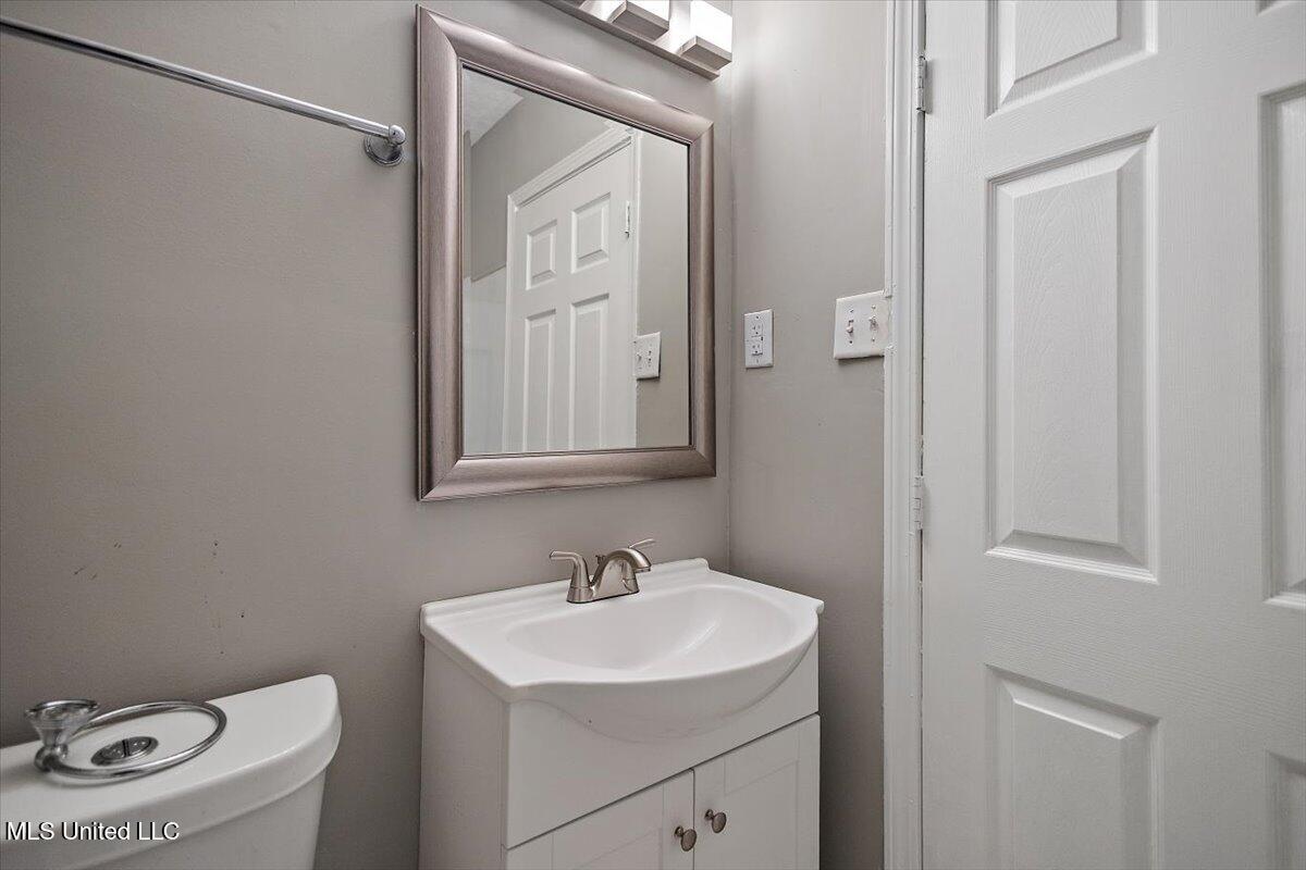 6548 George Washington Drive Property Photo 16