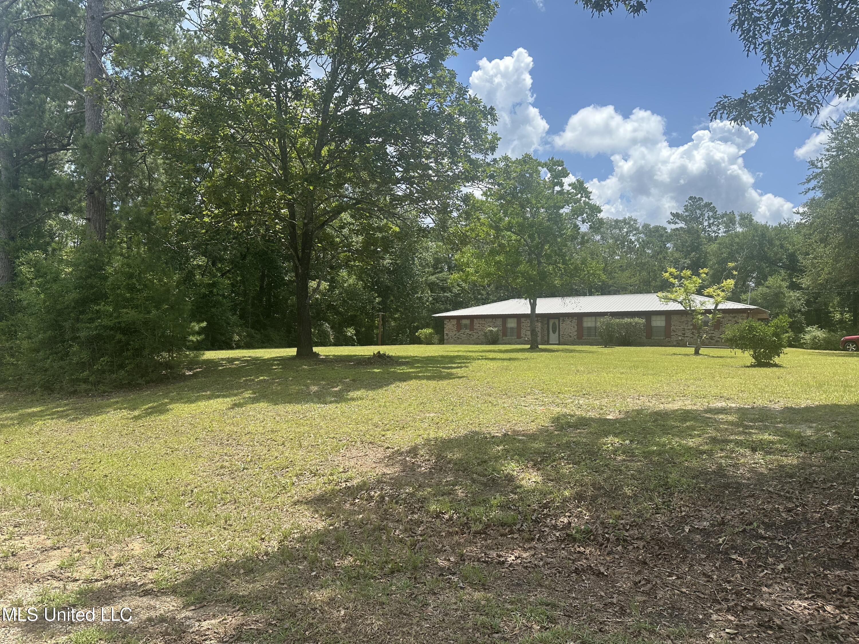 176 Crossroads Road Property Photo 1