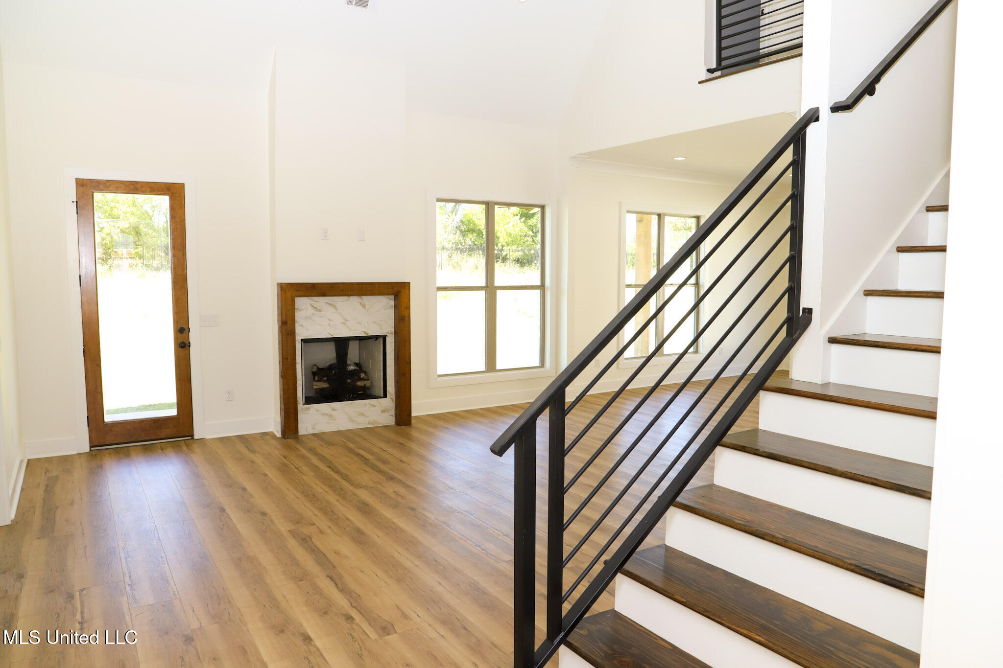 131 Genoa Drive Property Photo 3