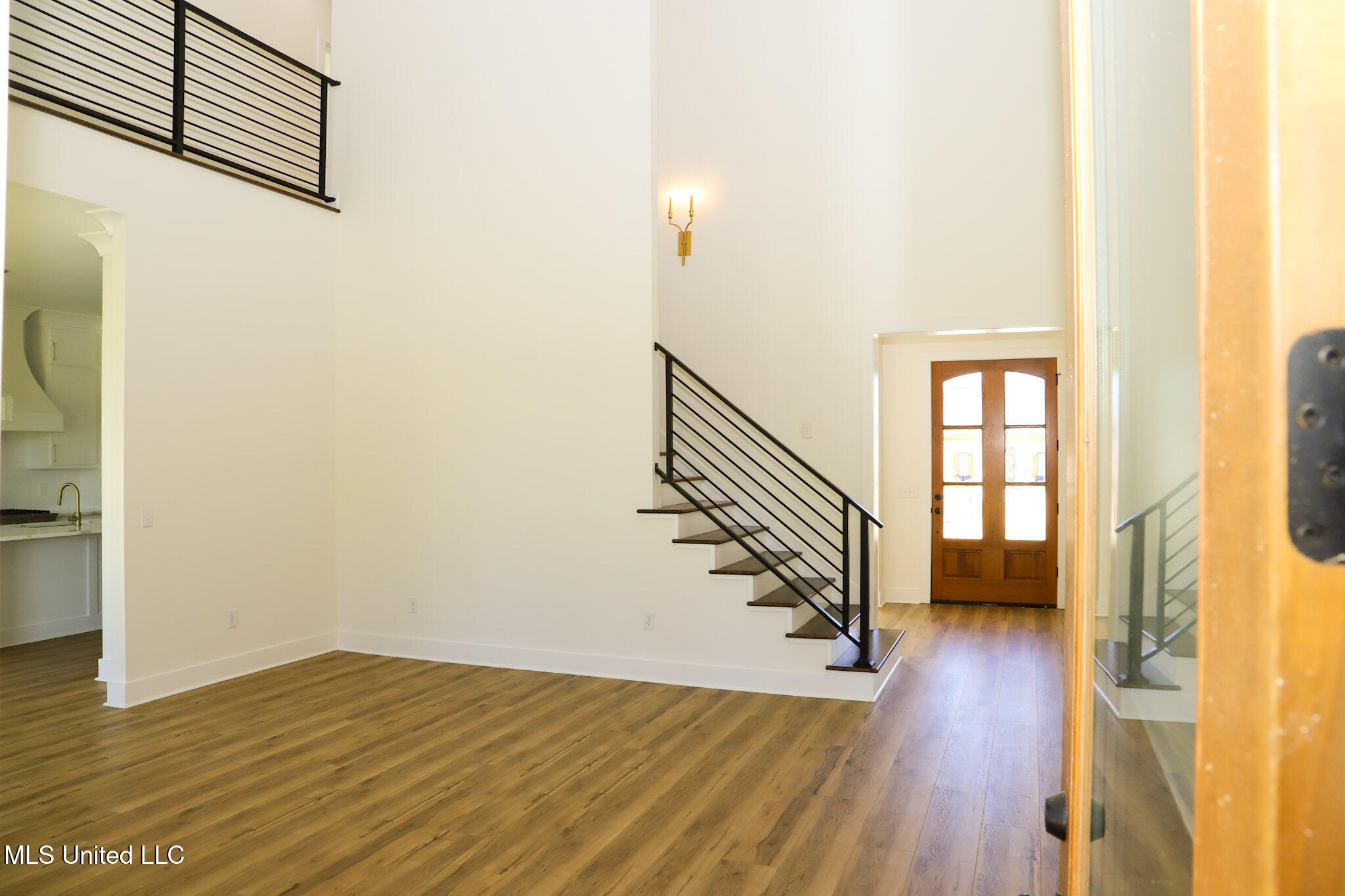 131 Genoa Drive Property Photo 4