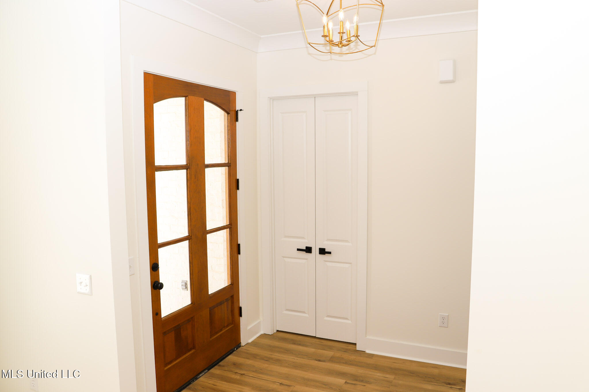 131 Genoa Drive Property Photo 8