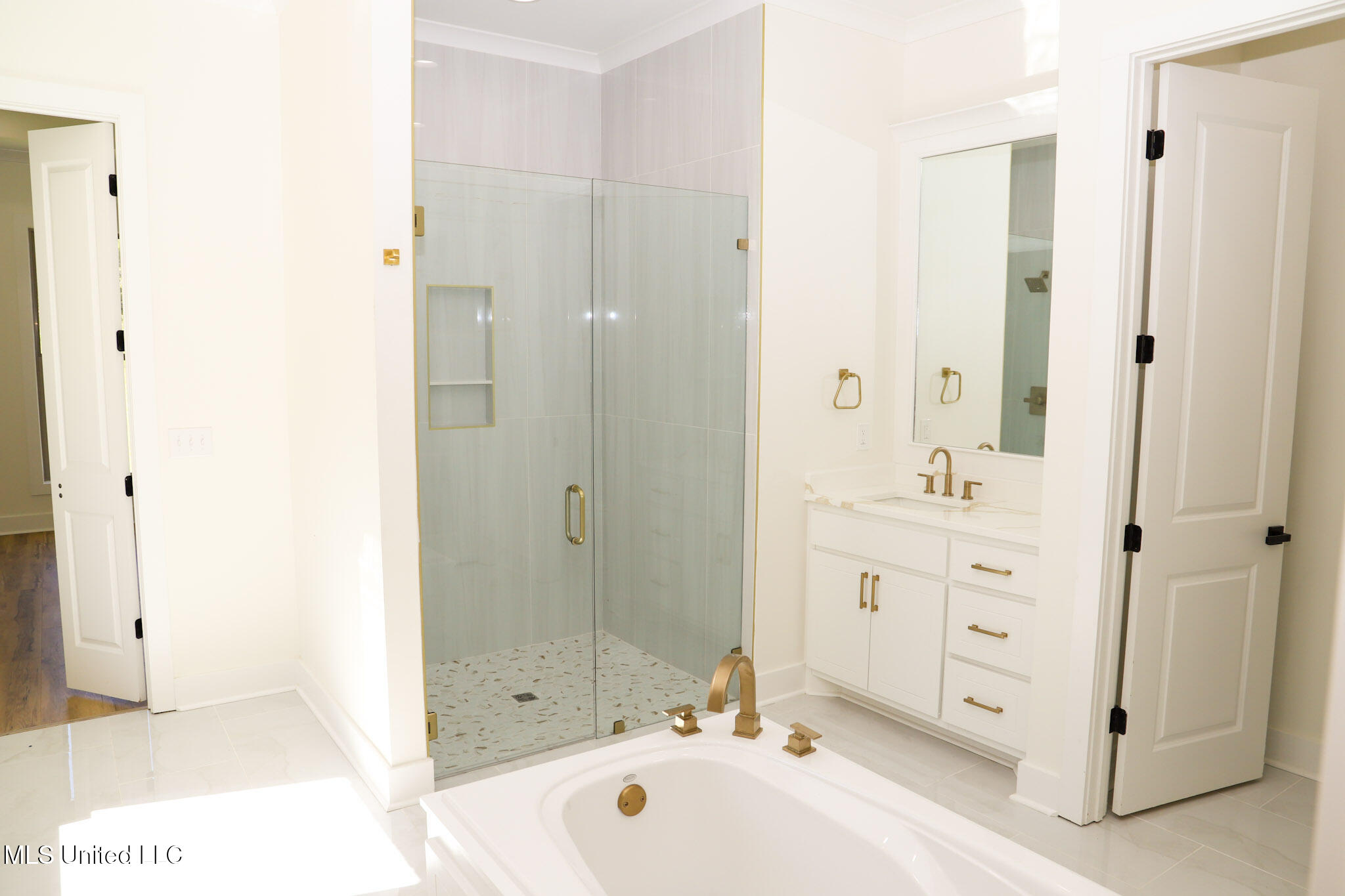 131 Genoa Drive Property Photo 15