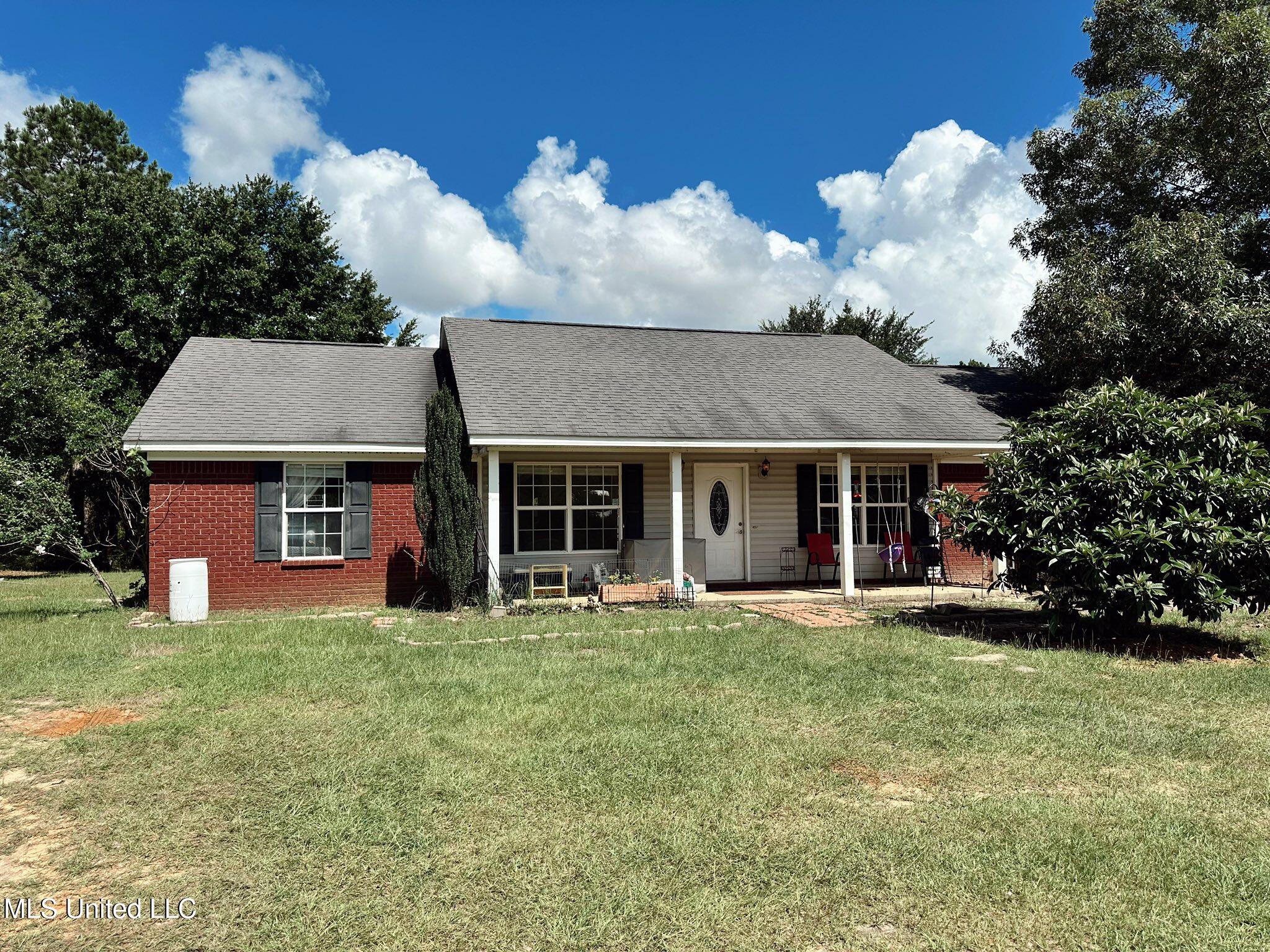 149 Sizemore Drive Property Photo 1