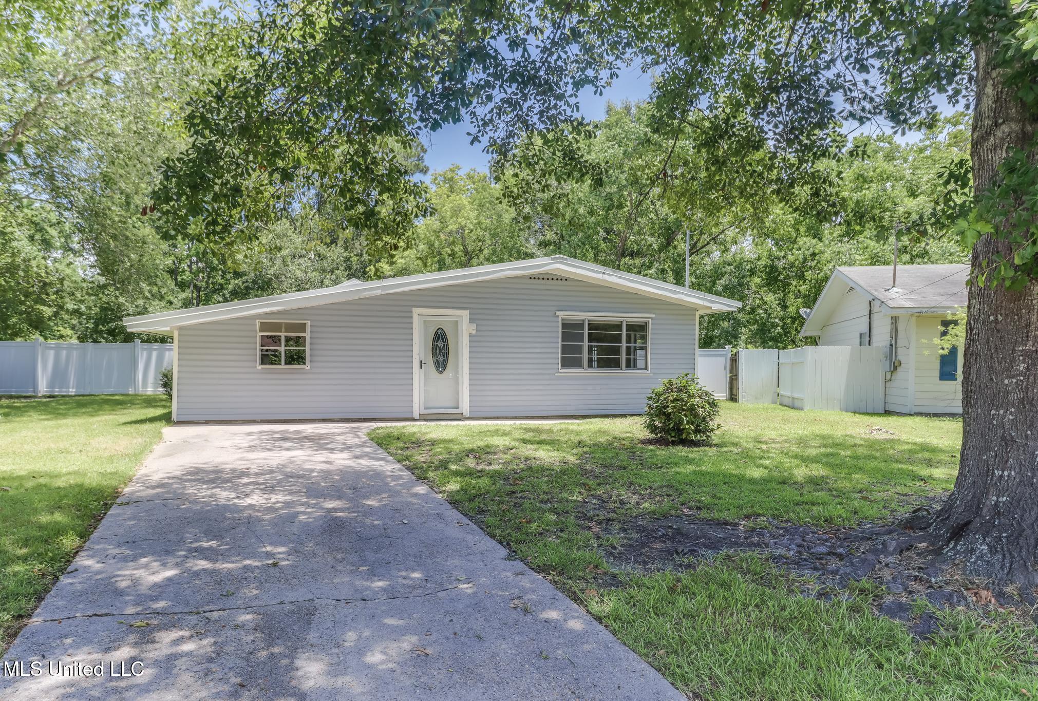 311 Teringo Circle Property Photo 1