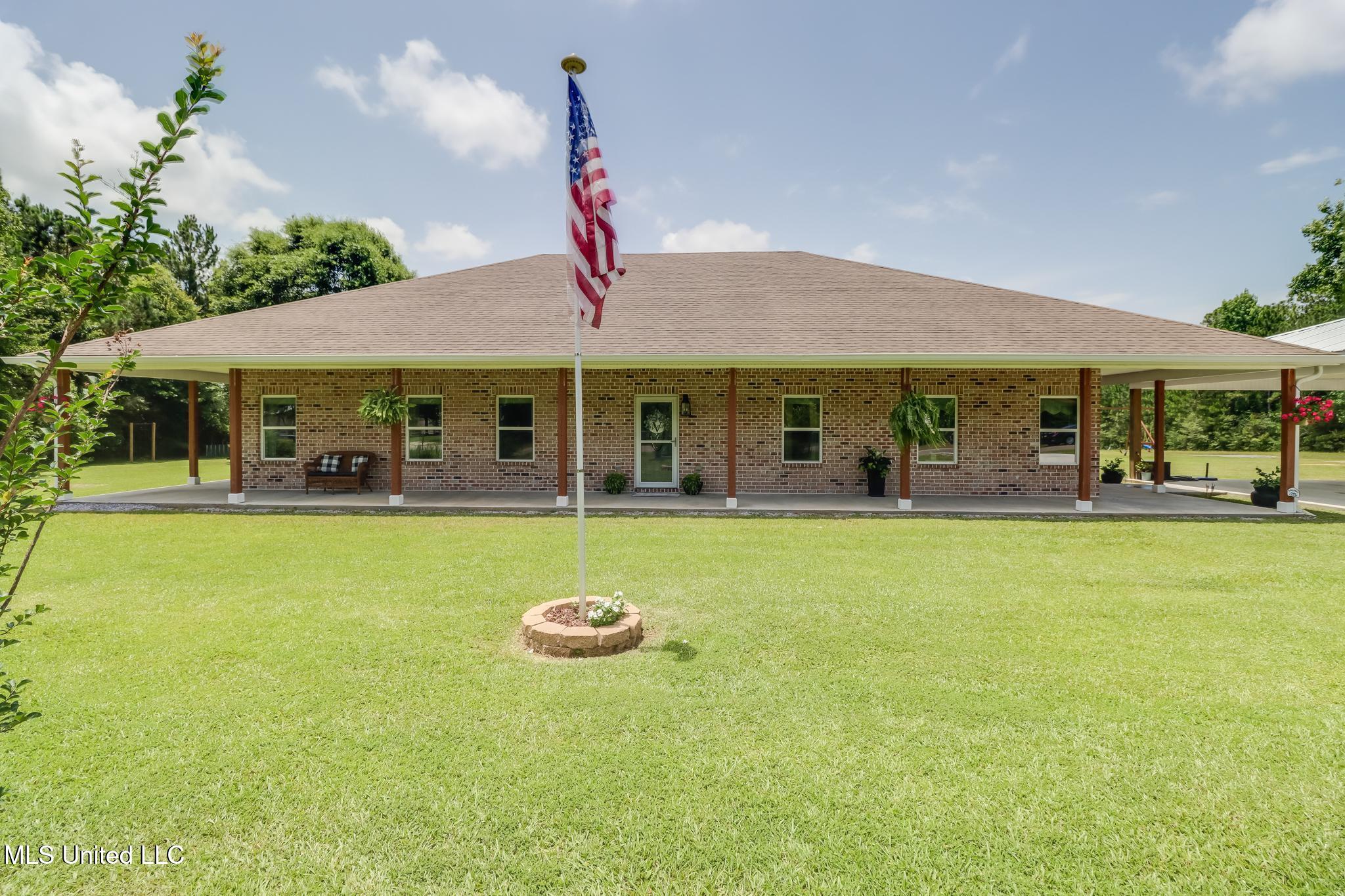 23207 Unicorn Lane Property Photo 1