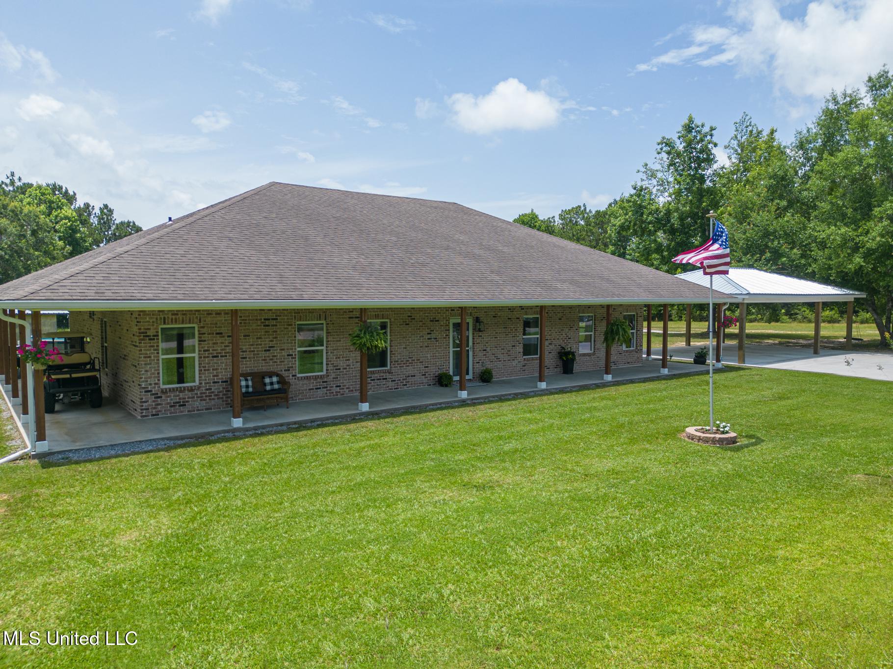 23207 Unicorn Lane Property Photo 5