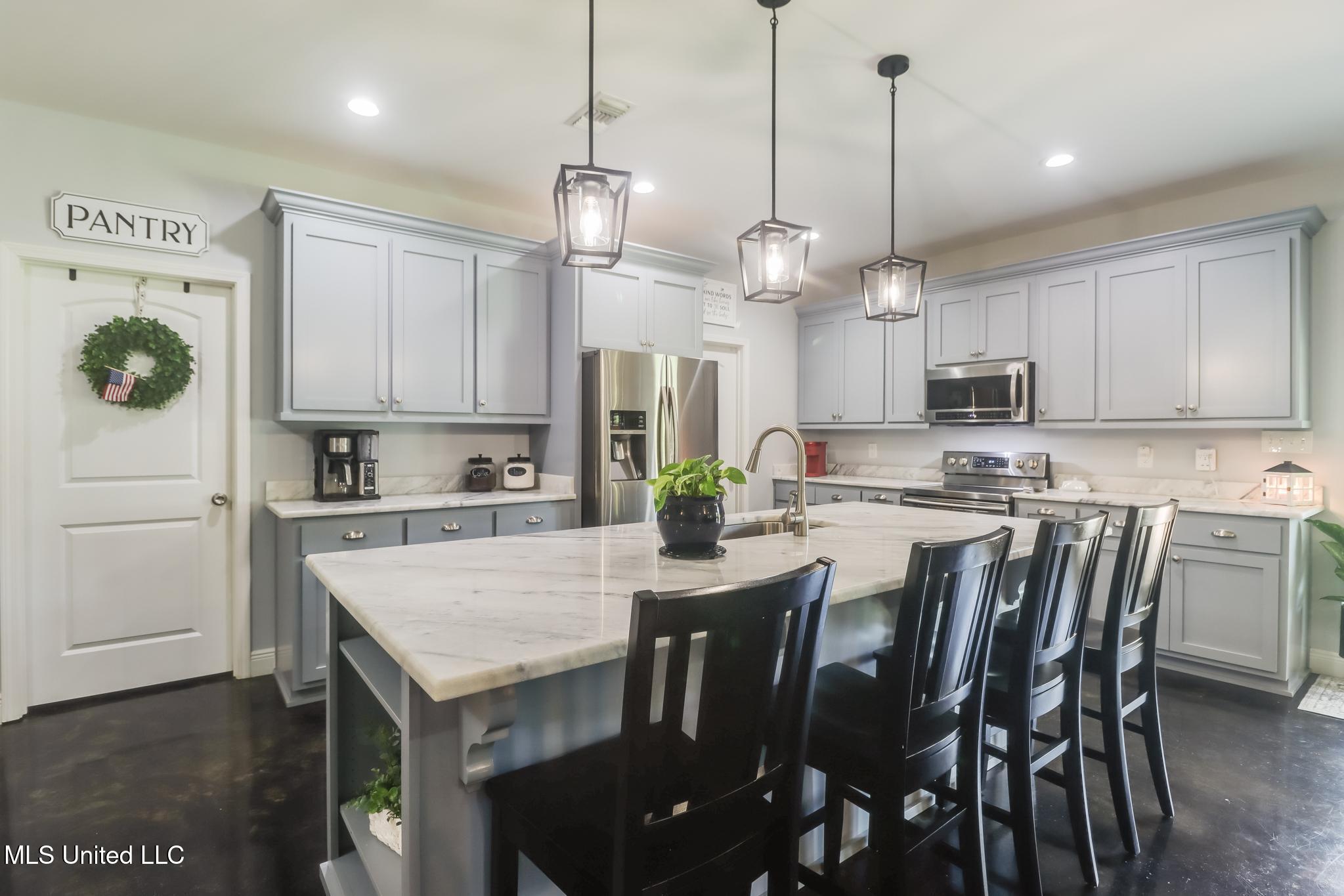 23207 Unicorn Lane Property Photo 13