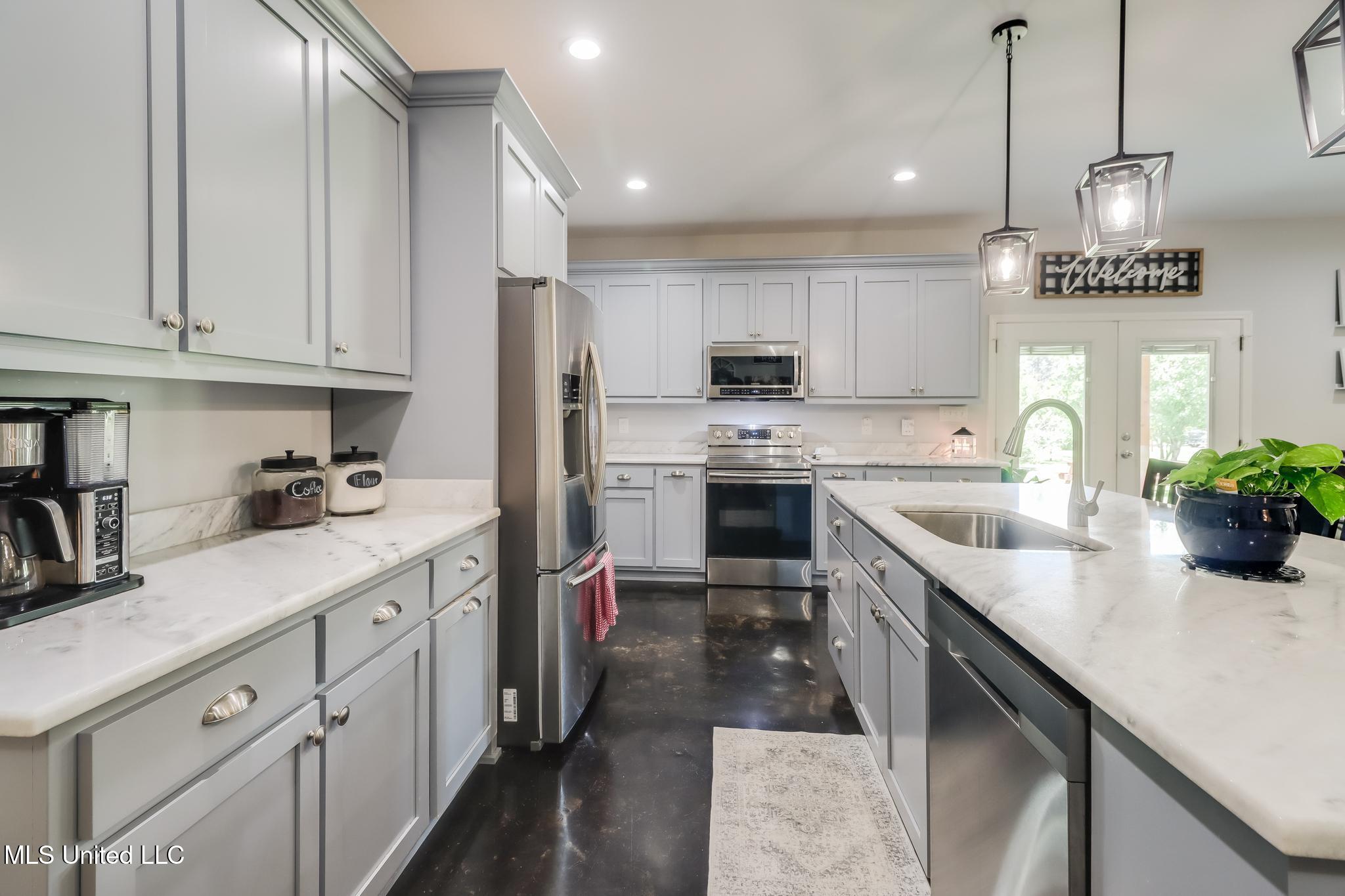 23207 Unicorn Lane Property Photo 14