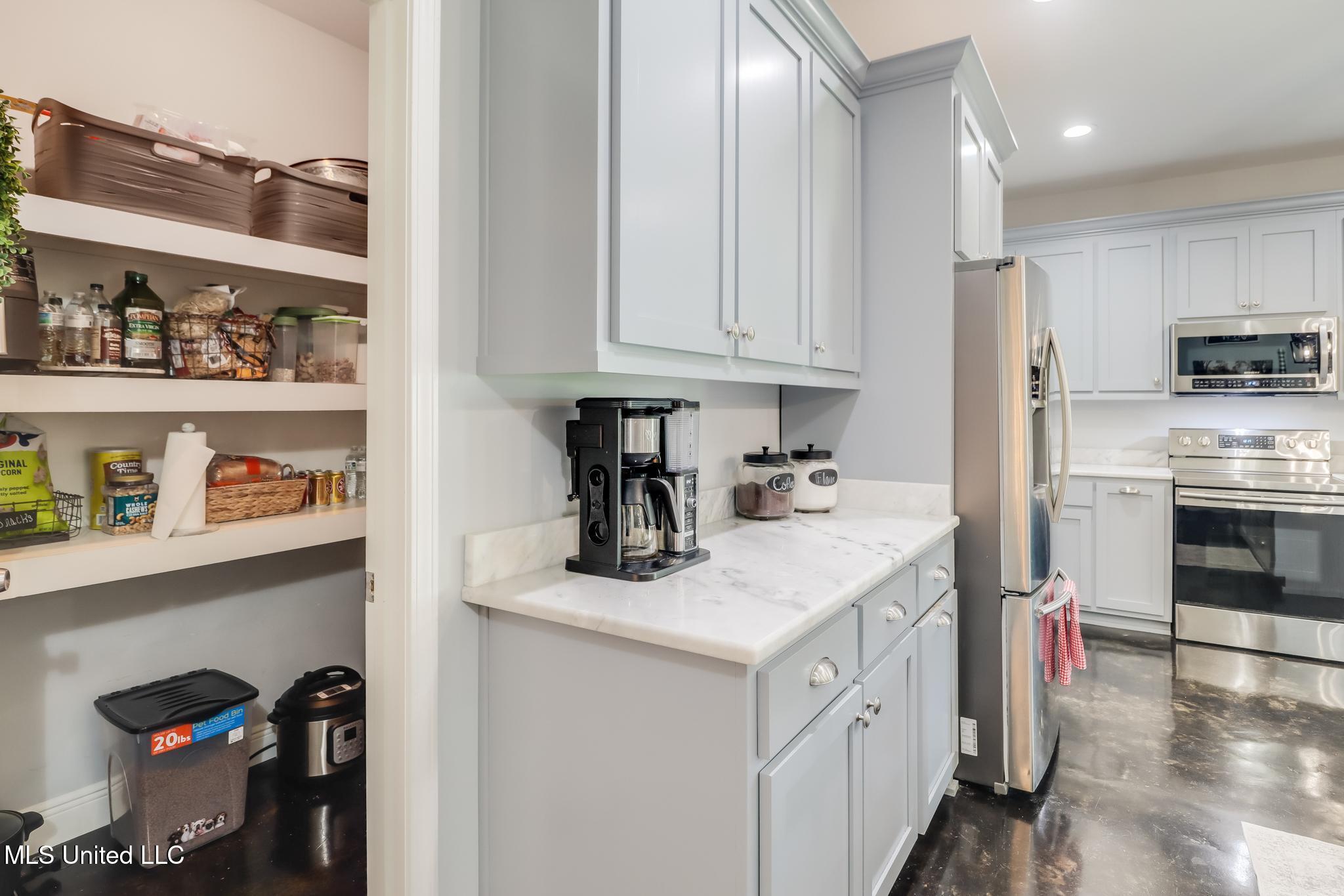 23207 Unicorn Lane Property Photo 15