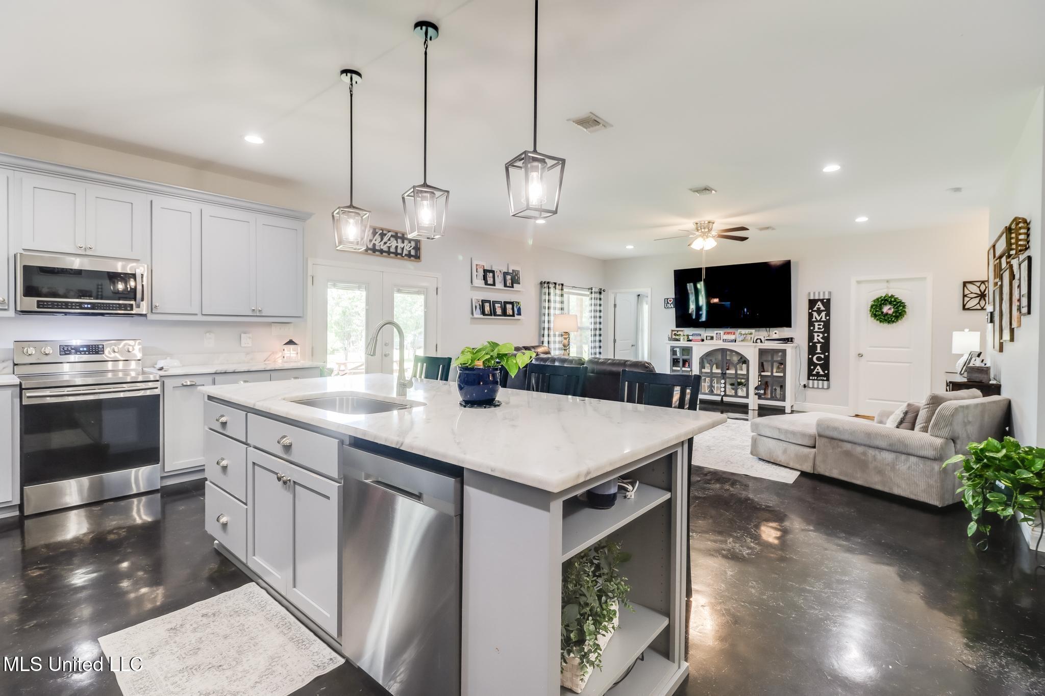 23207 Unicorn Lane Property Photo 17