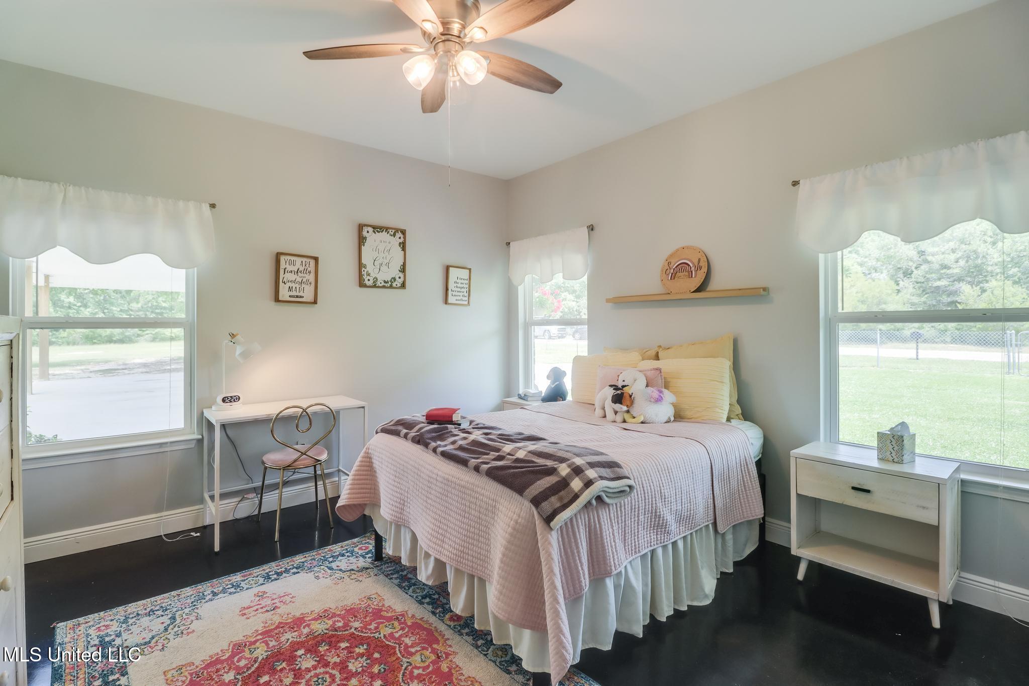 23207 Unicorn Lane Property Photo 24