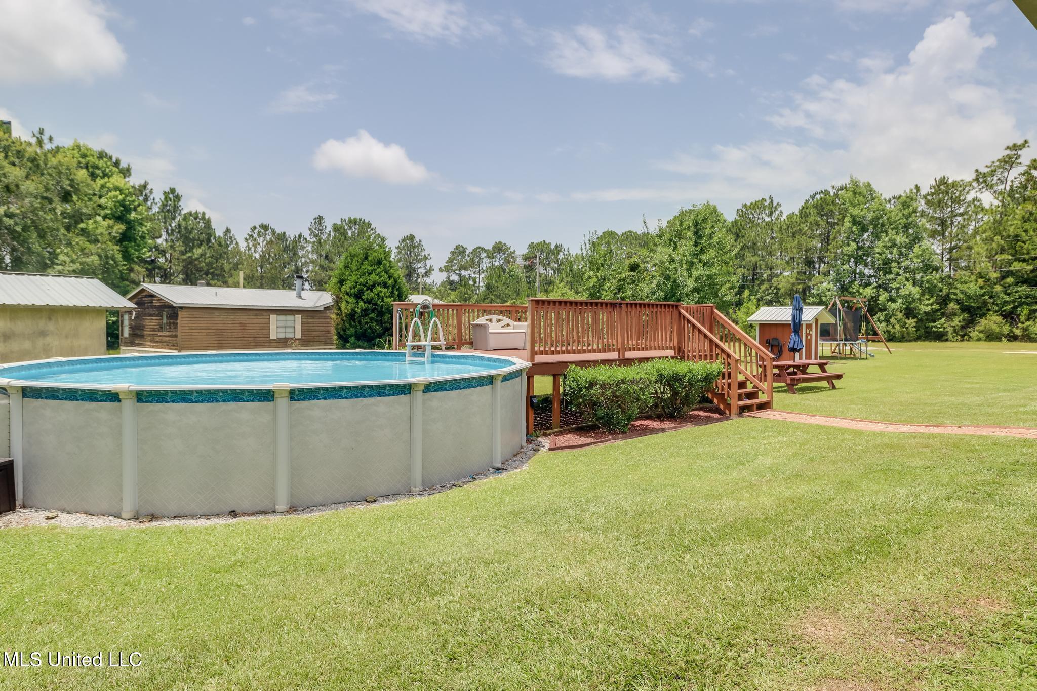 23207 Unicorn Lane Property Photo 35