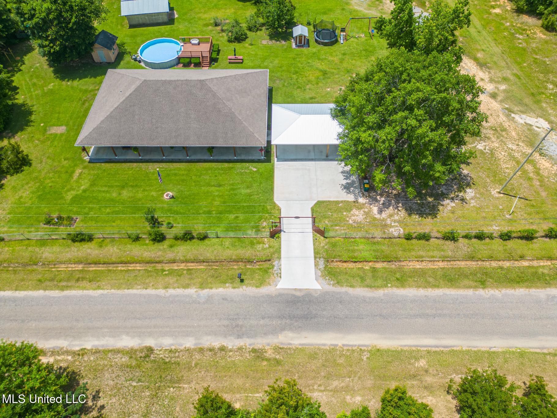 23207 Unicorn Lane Property Photo 37