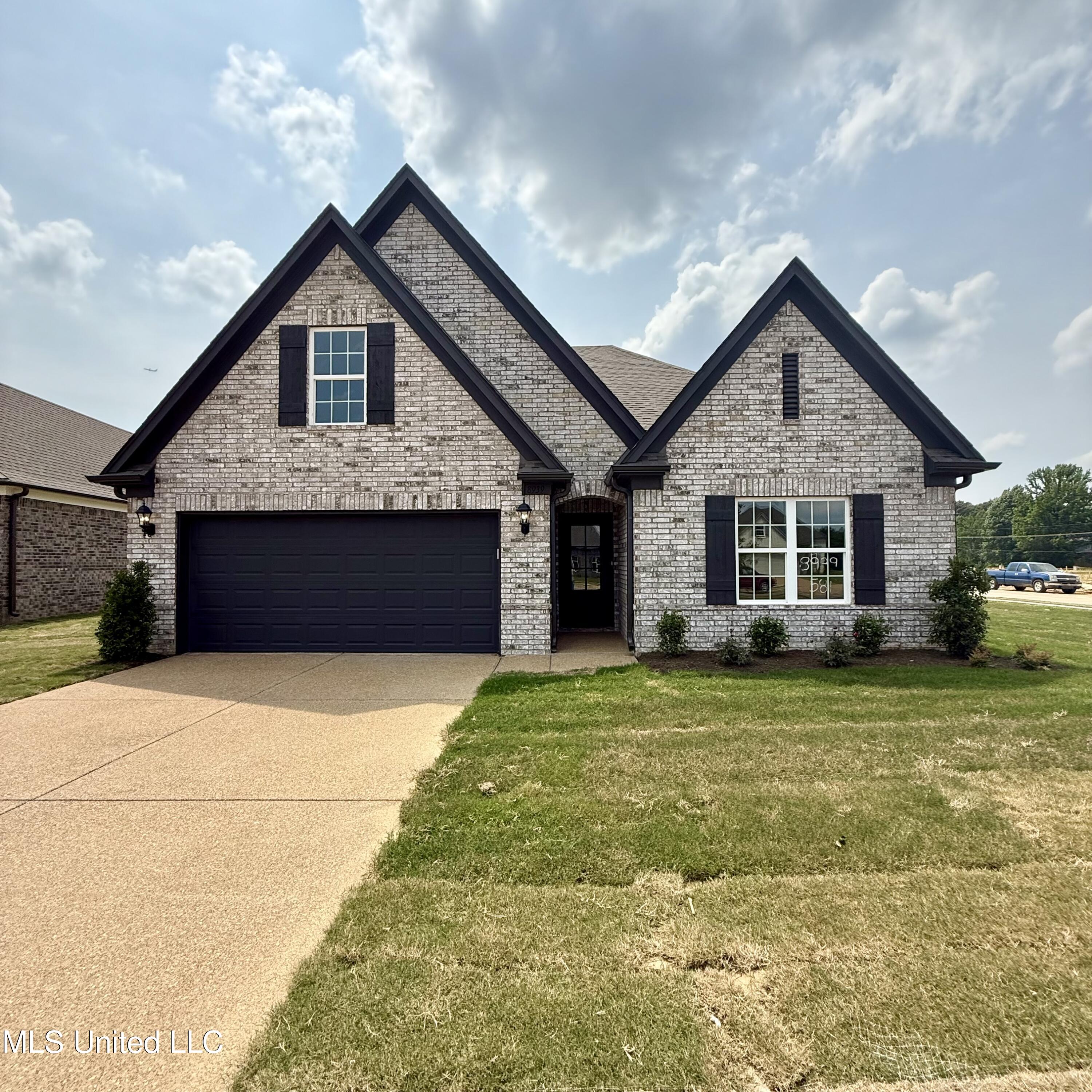 2345 Julianna Drive Property Photo 1
