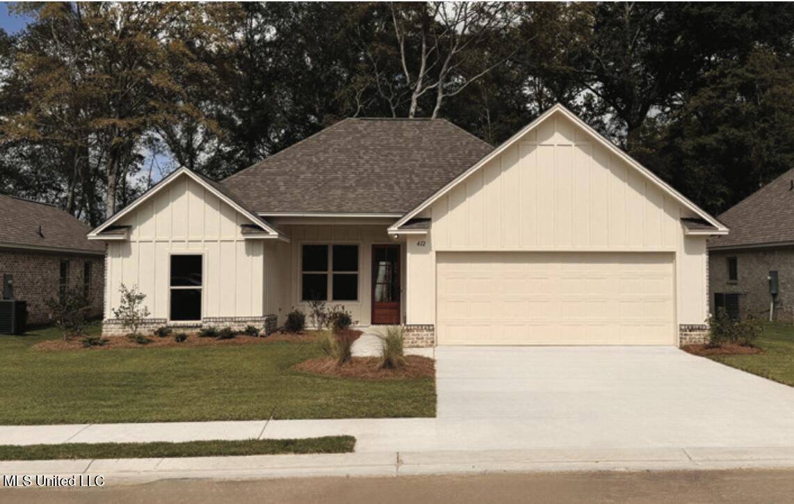 412 Butternut Drive Property Photo 1