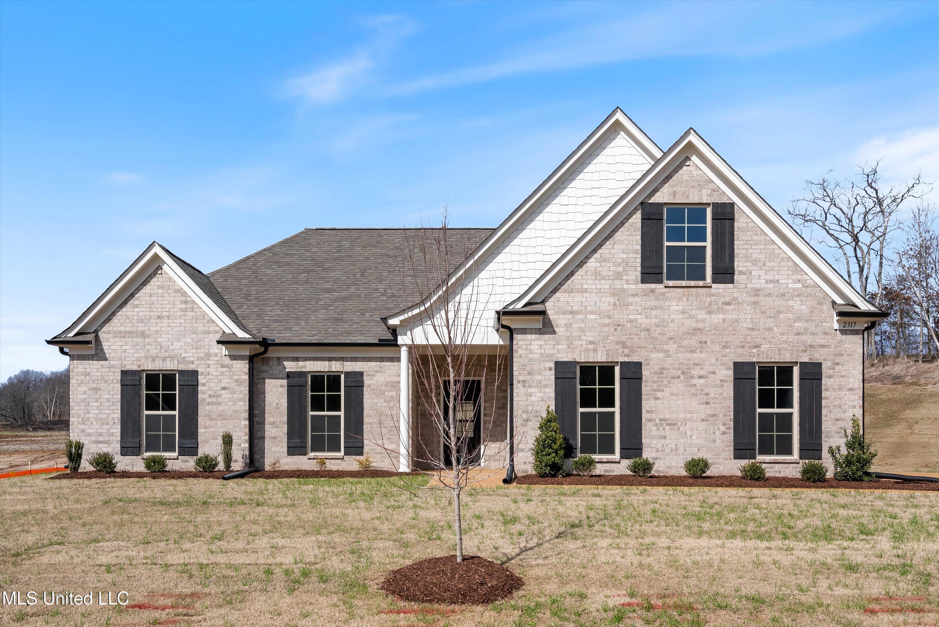 951 Collie Drive Property Photo 3