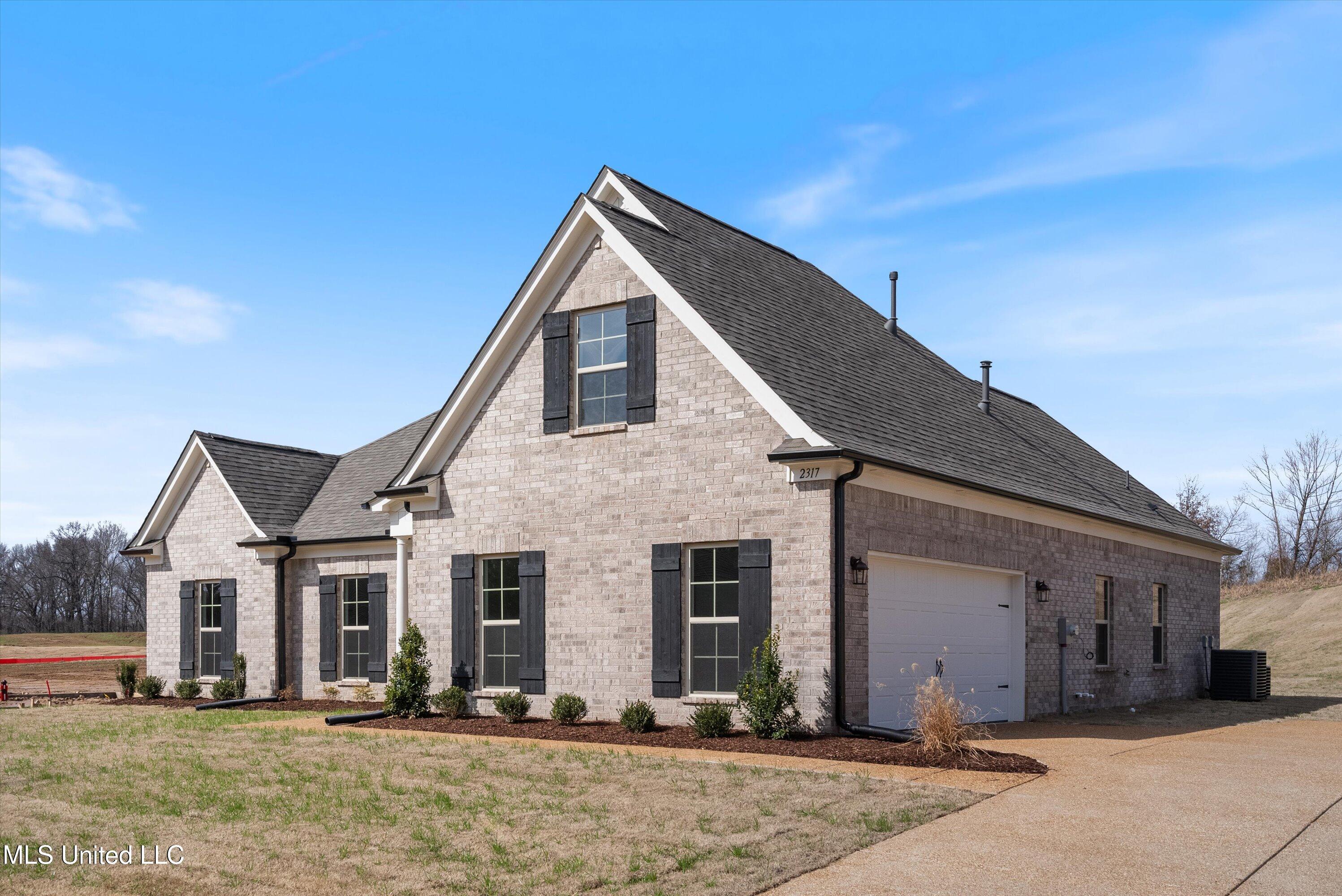 951 Collie Drive Property Photo 5