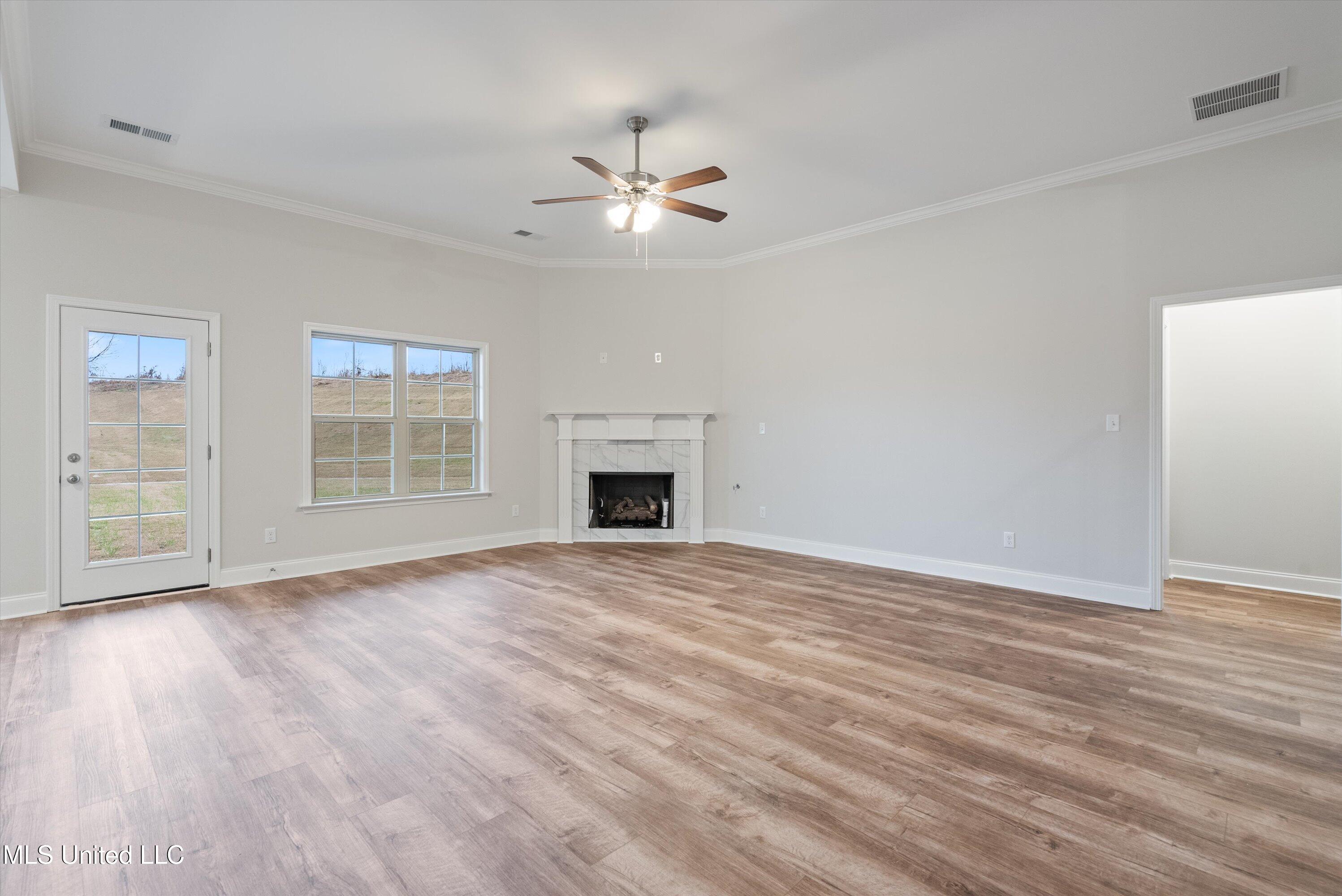 951 Collie Drive Property Photo 7