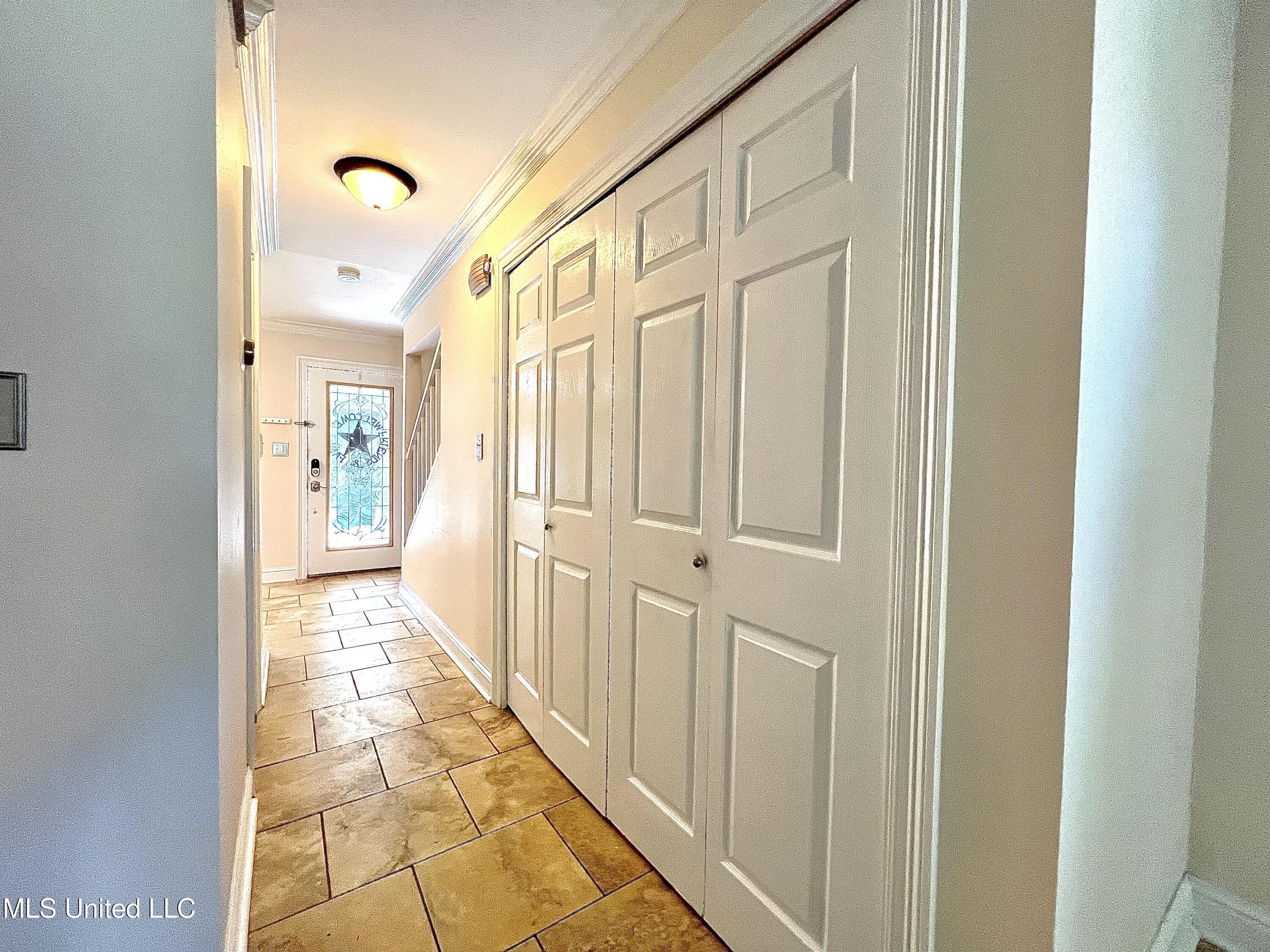 291 Highpoint Drive Property Photo 13