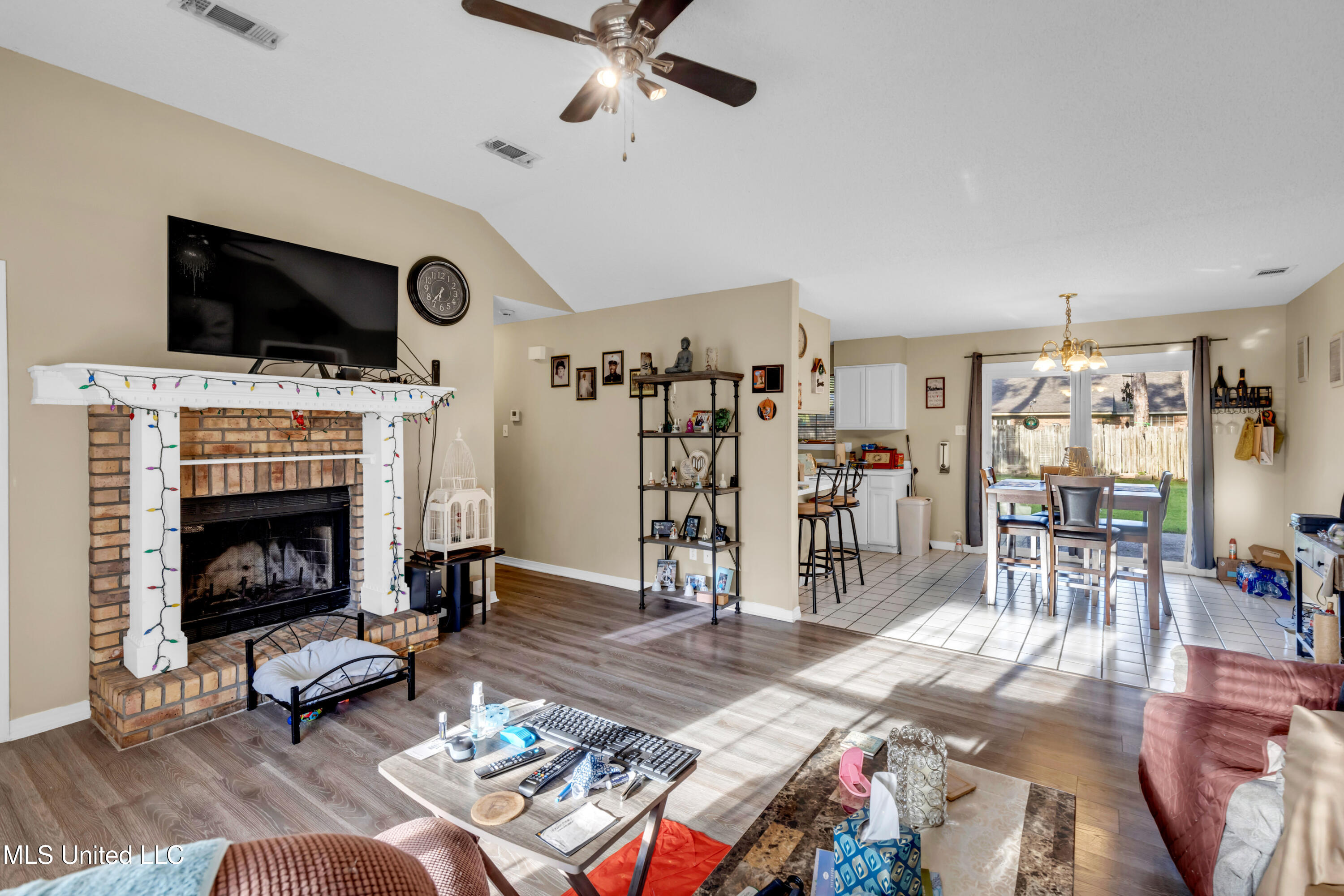 2212 Starfish Road Property Photo 8