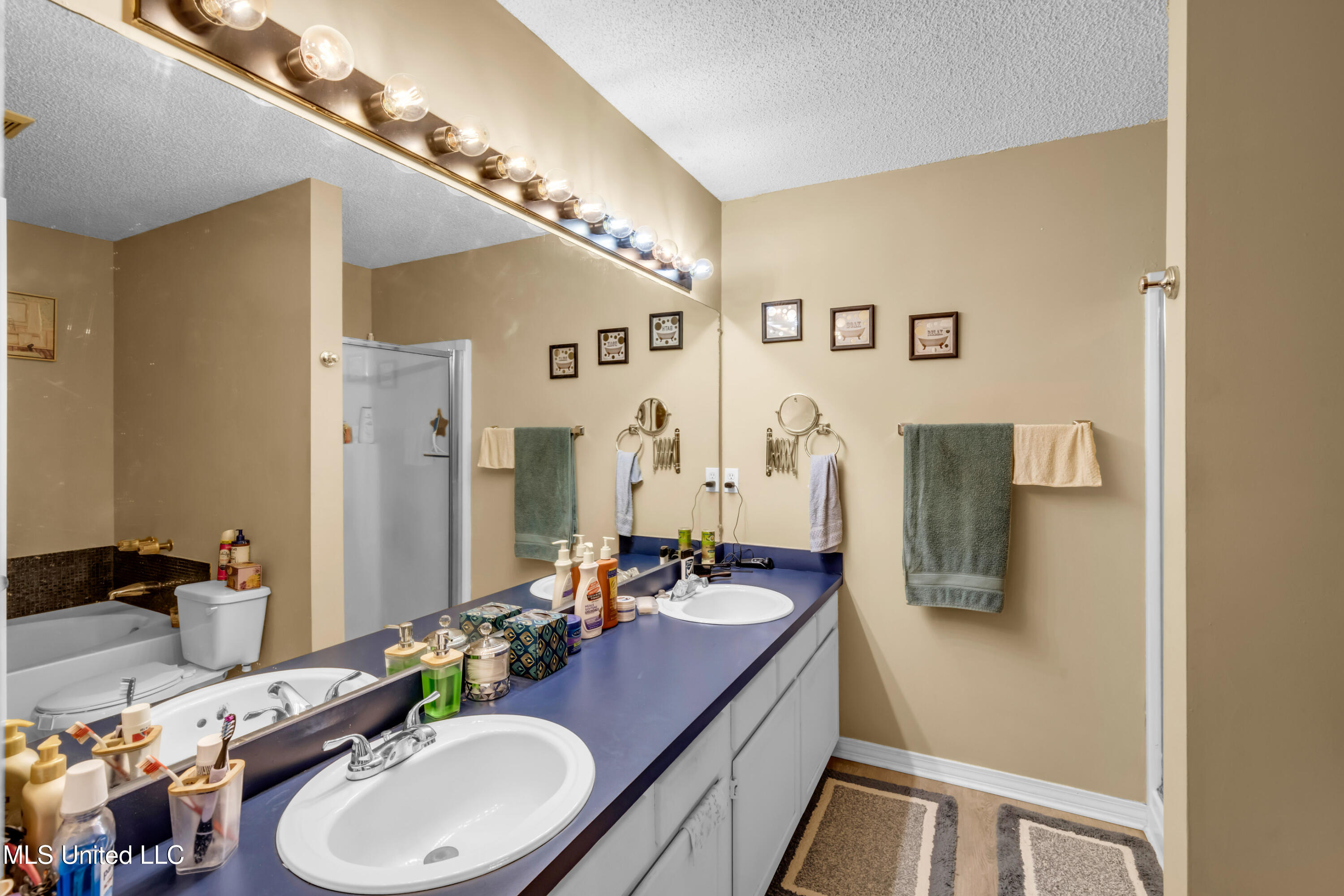 2212 Starfish Road Property Photo 16