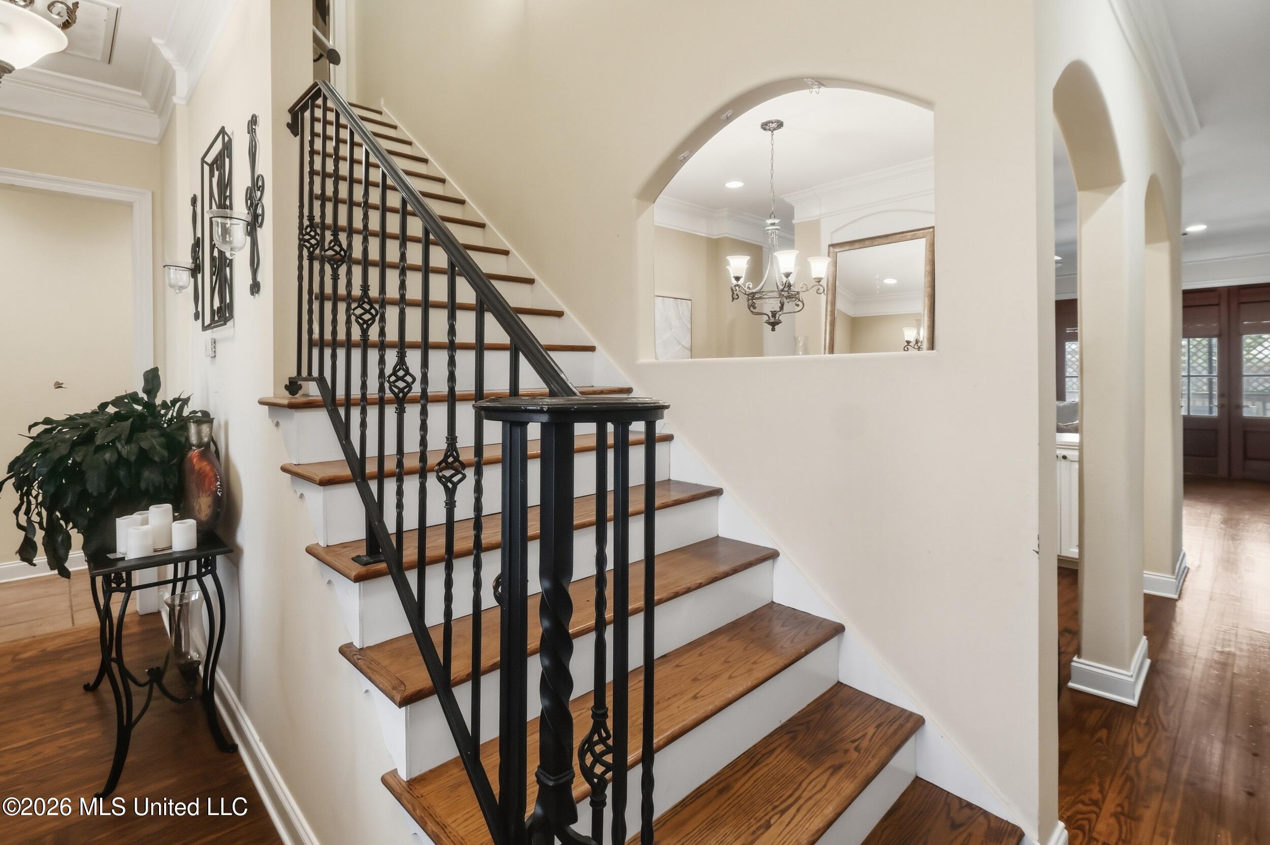 209 Oakville Circle Property Photo 5