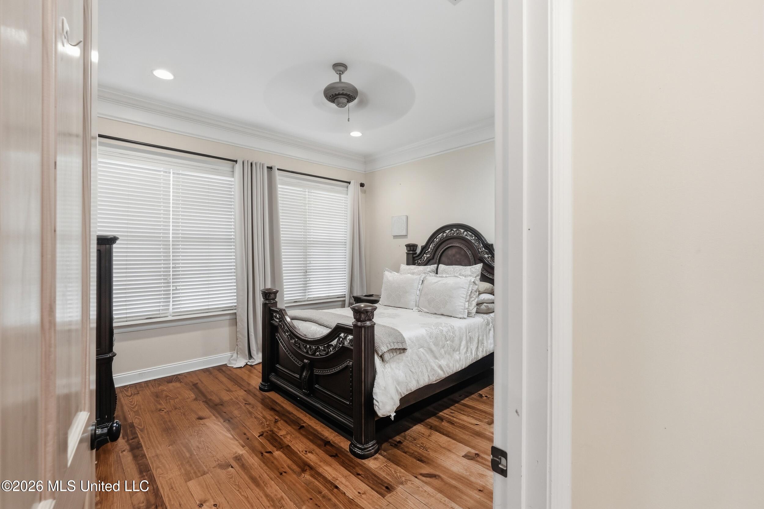 209 Oakville Circle Property Photo 20