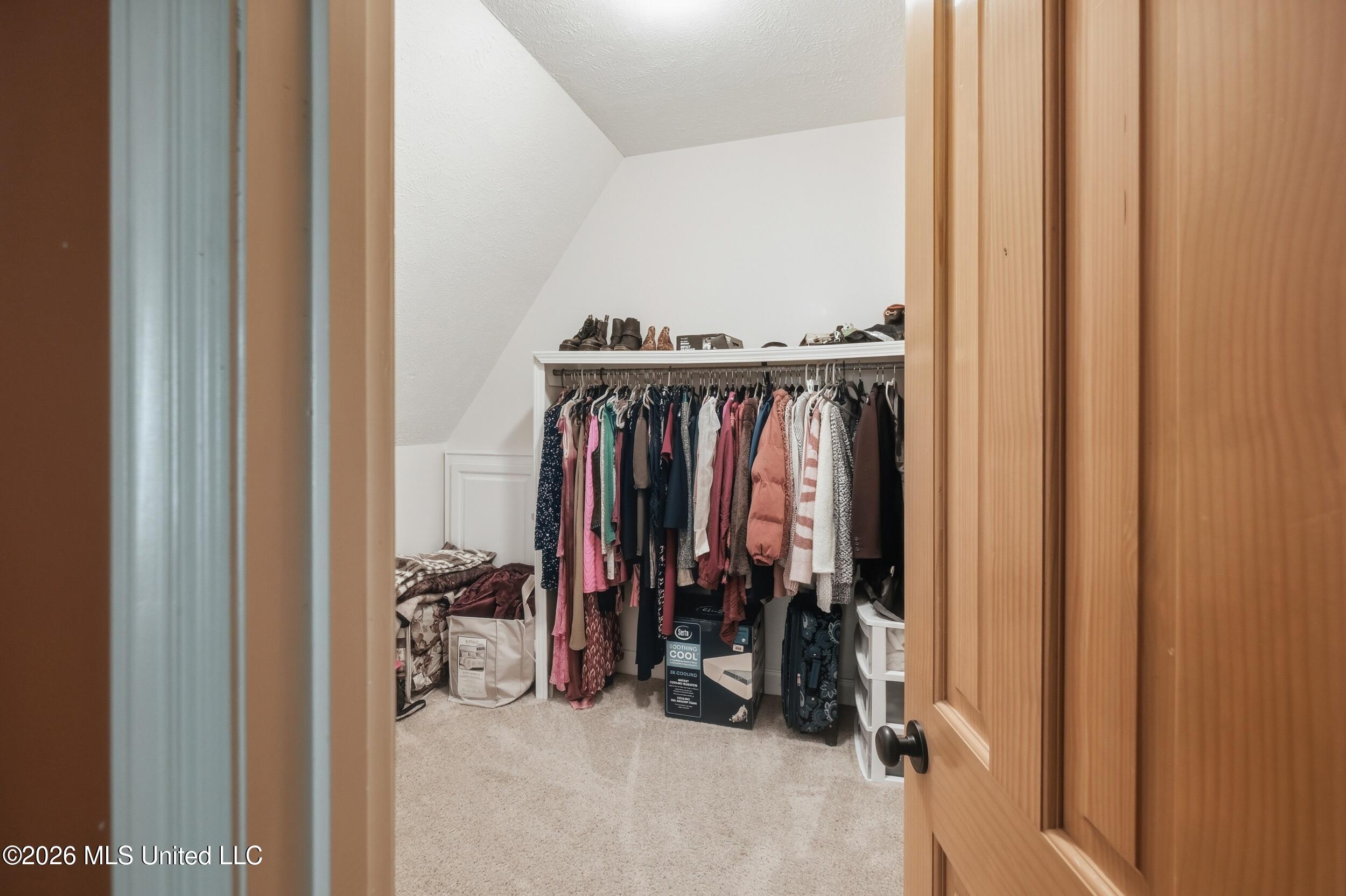 209 Oakville Circle Property Photo 33