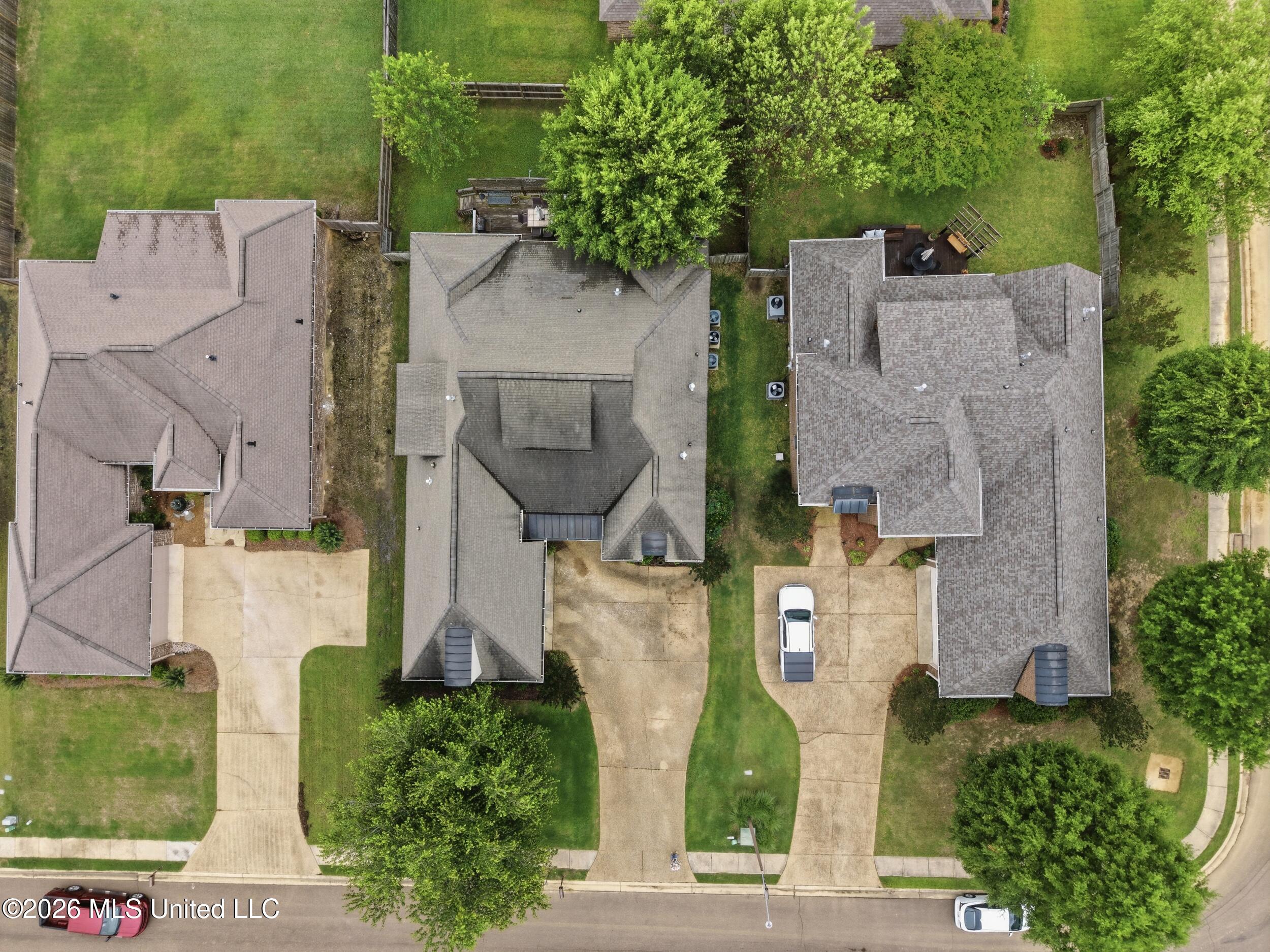 209 Oakville Circle Property Photo 47