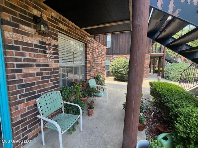 1550 E Second Street Property Photo 2