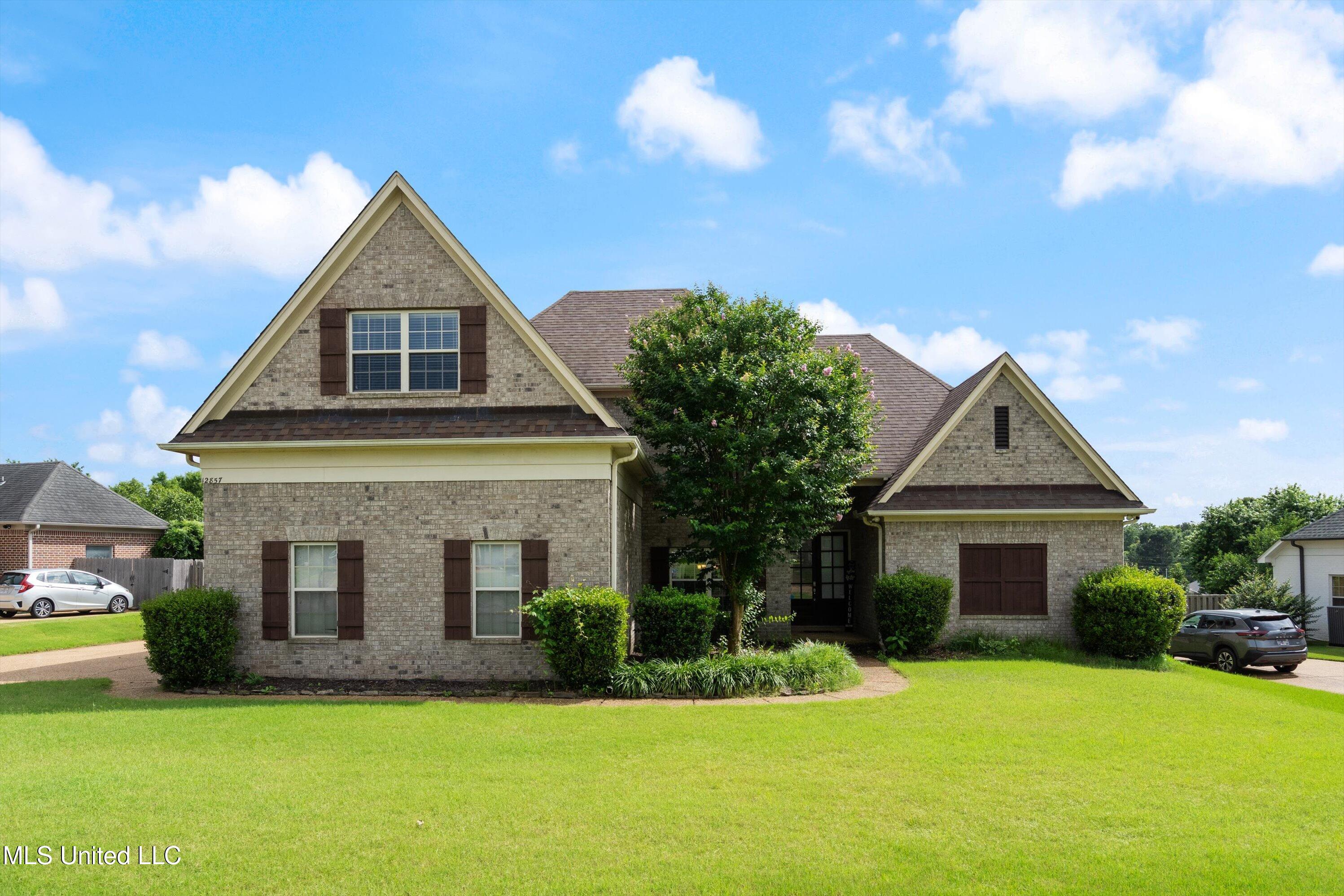 12857 Arbor Drive Property Photo 1