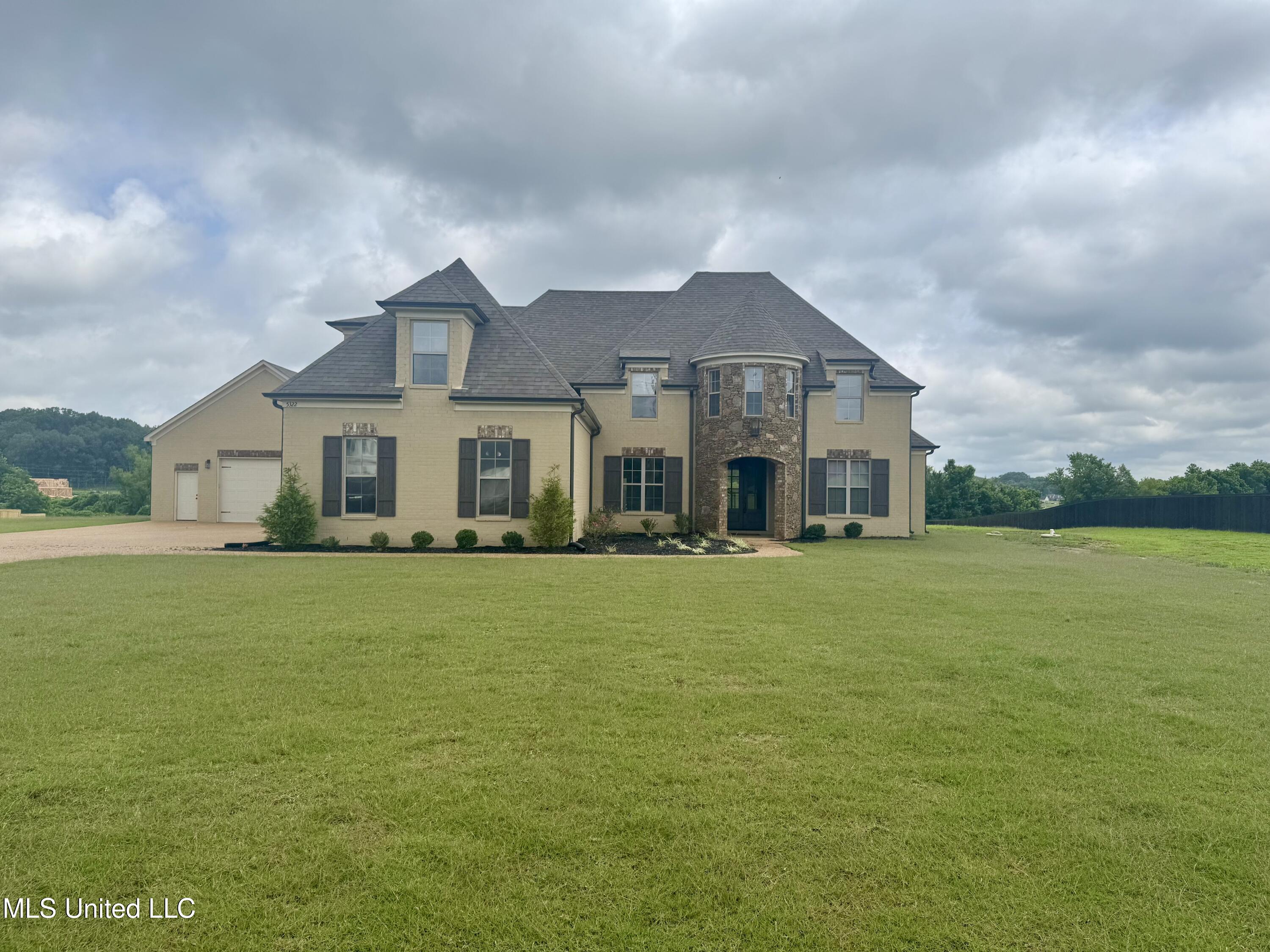 5322 Grays Valley Drive Property Photo 1
