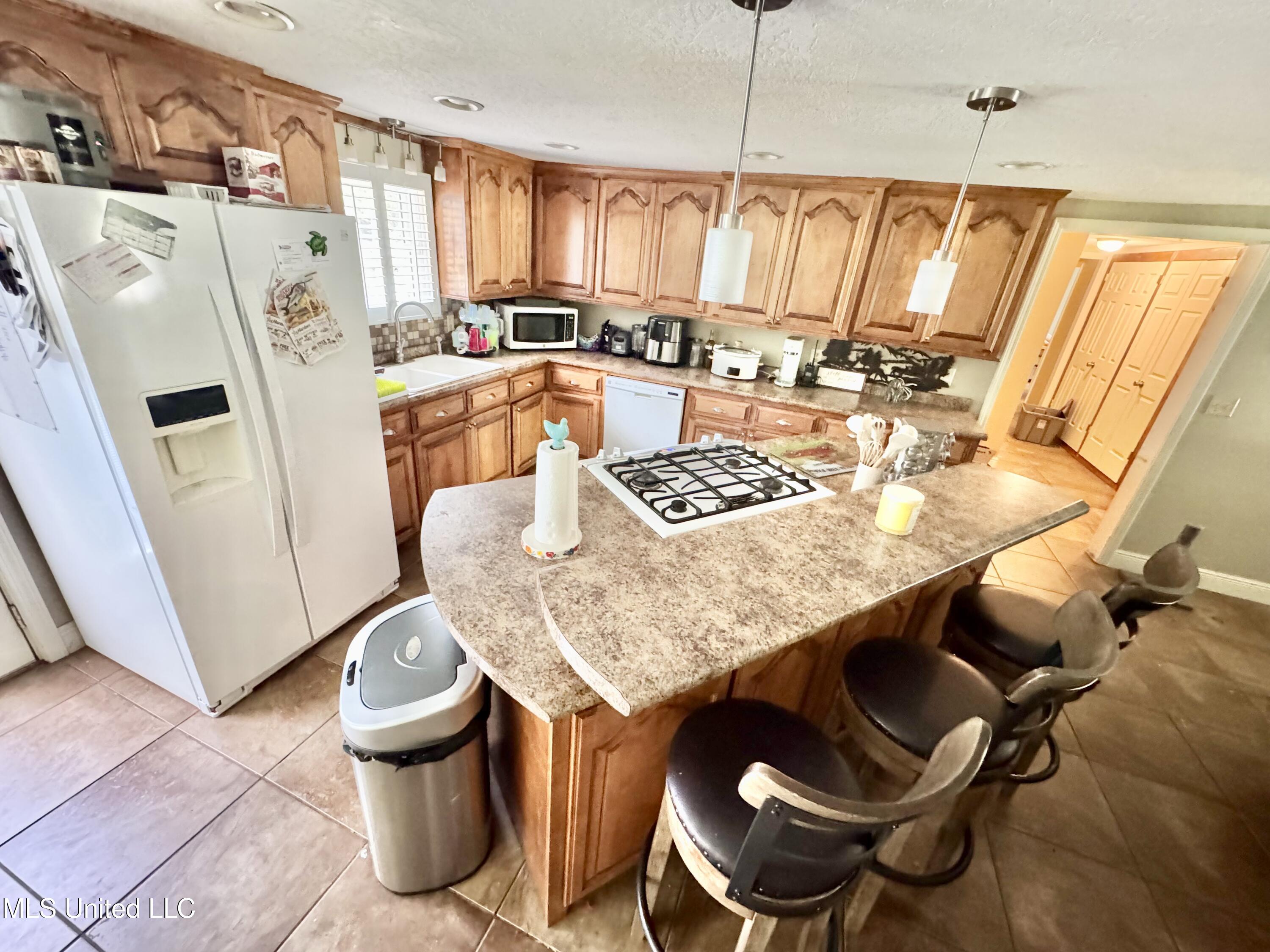 1104 Highway 513 Property Photo 5