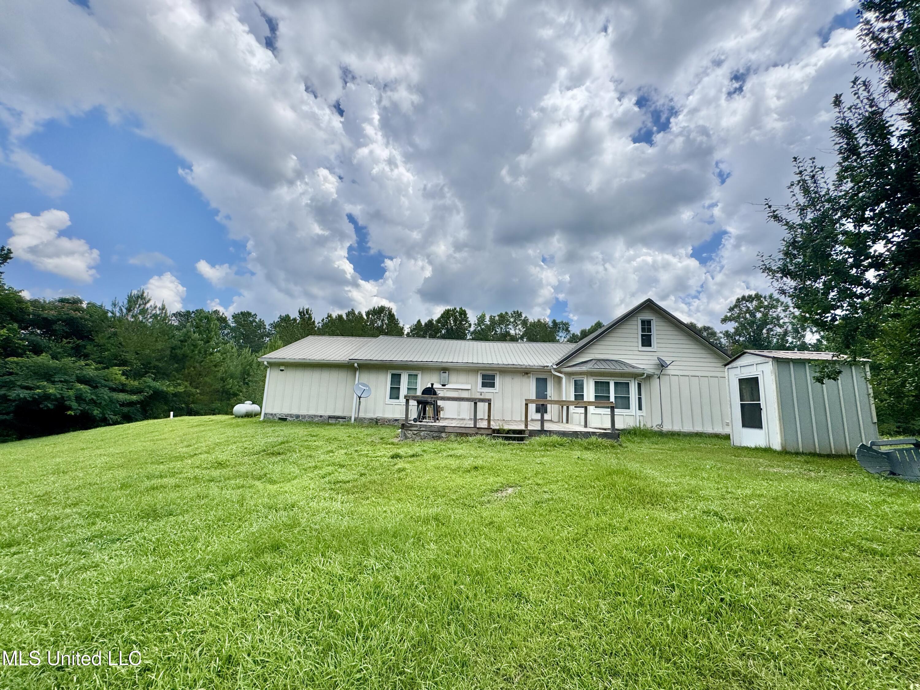 1104 Highway 513 Property Photo 16