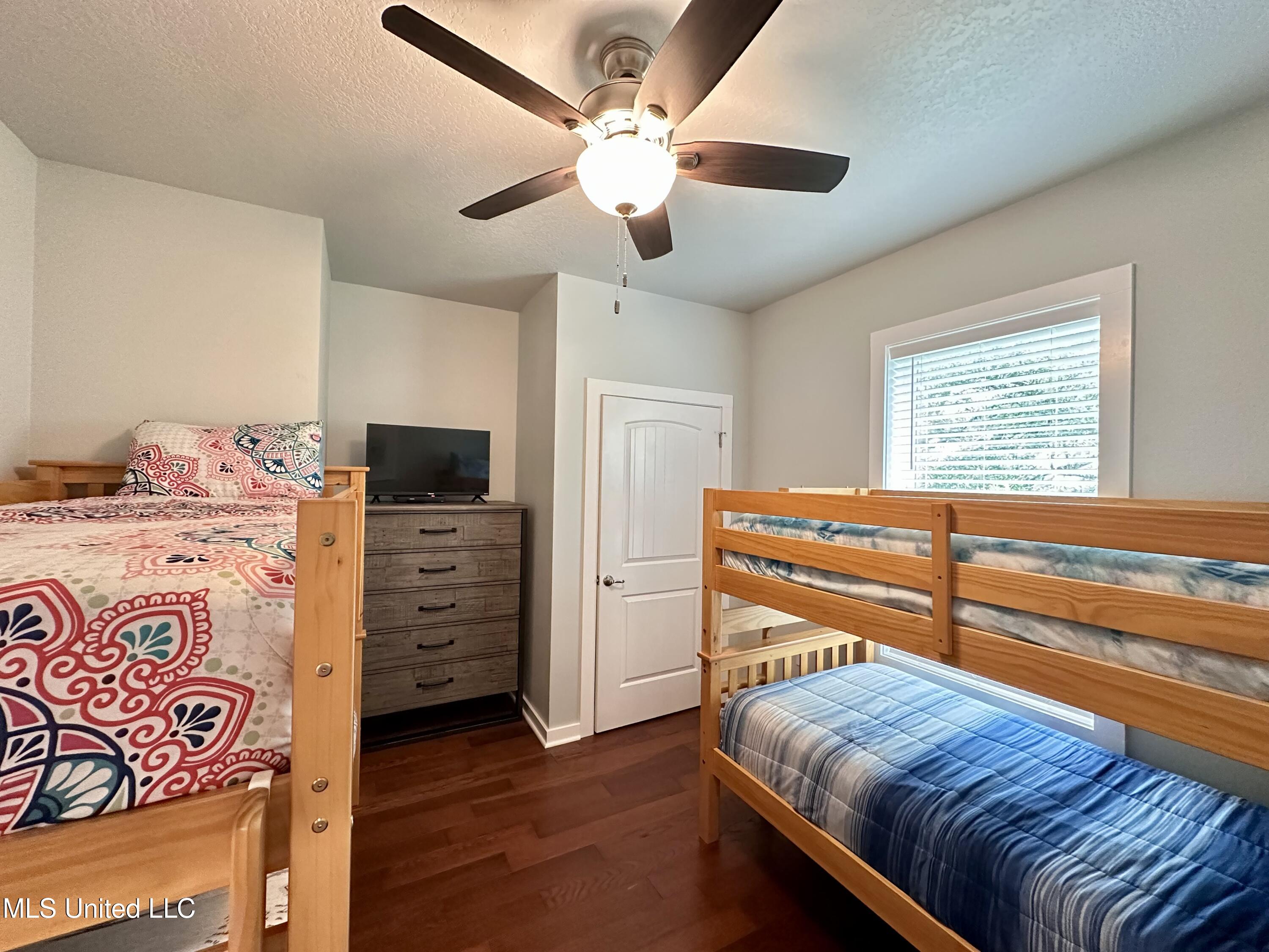 216 West Avenue Property Photo 13