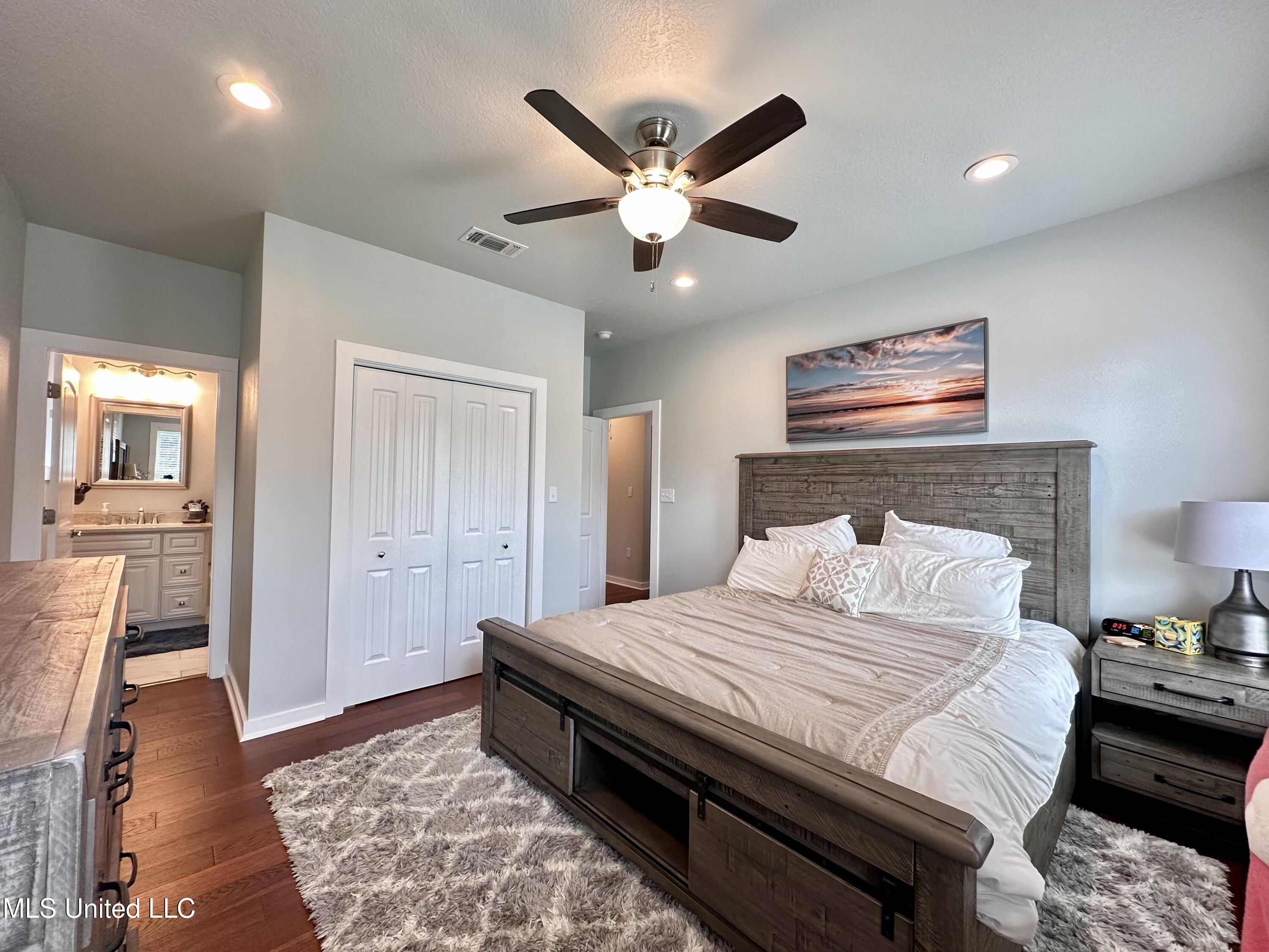 216 West Avenue Property Photo 17