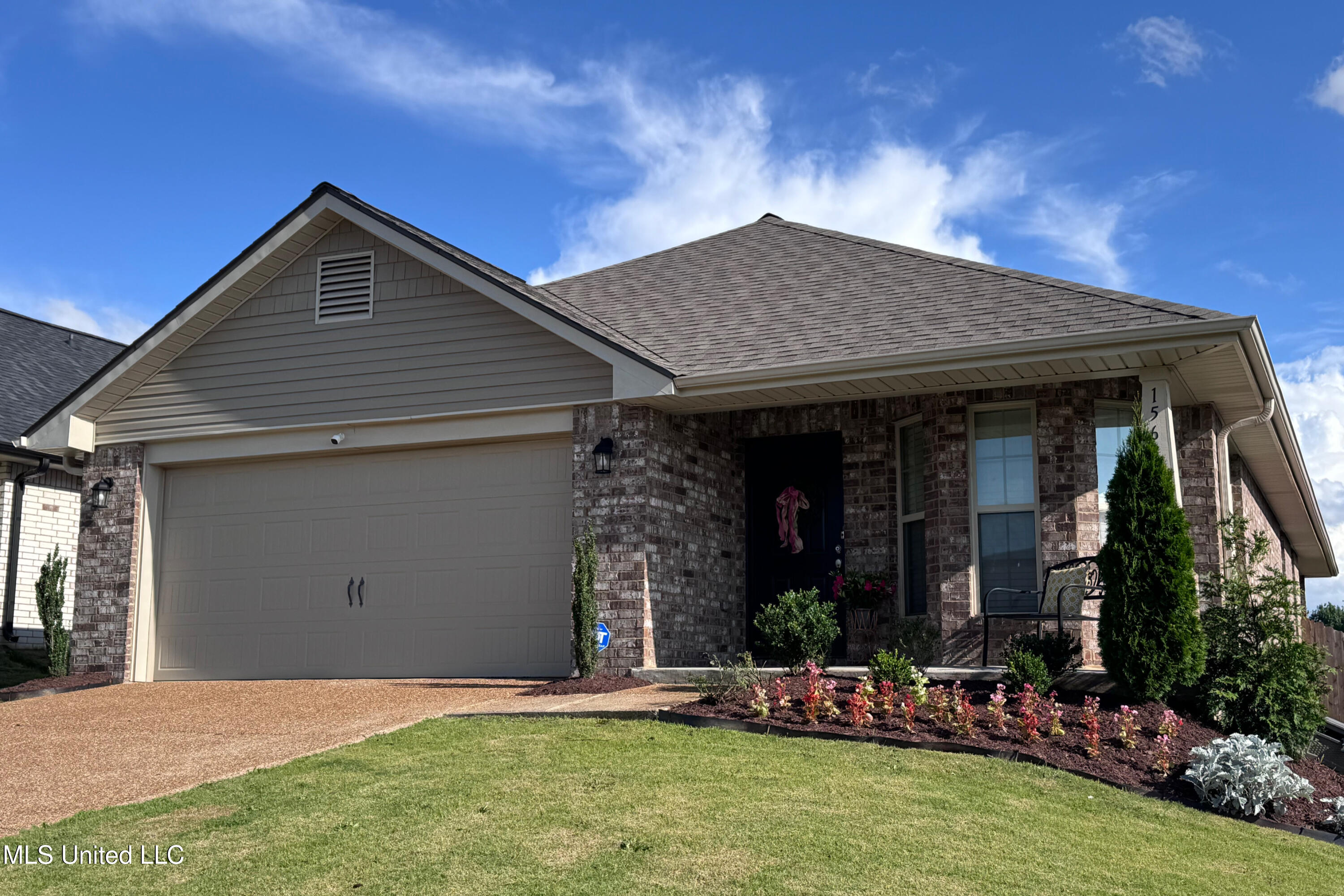 1563 Cambria Drive Property Photo 1