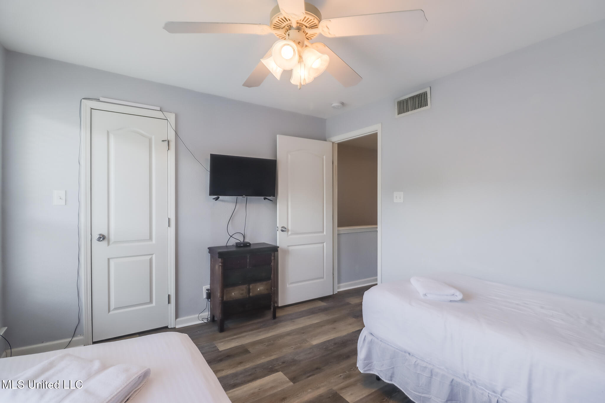 3230 Cumberland Road Property Photo 13